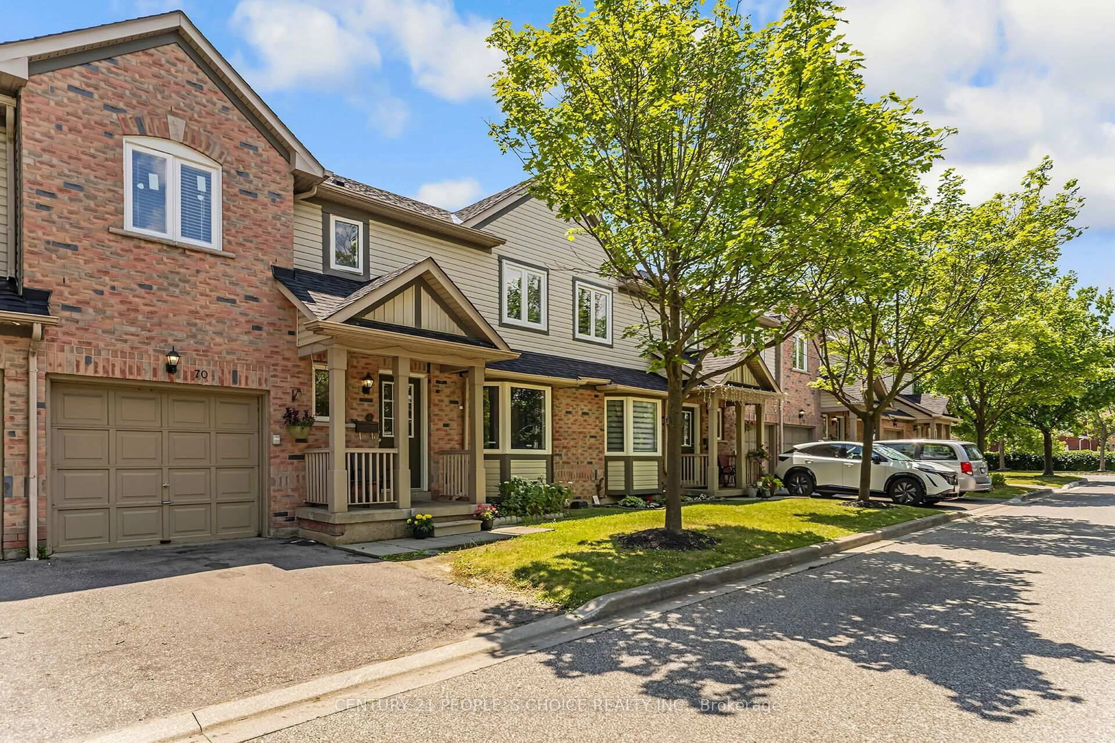 Home with brick exterior material, street for 5255 Guildwood Way #70, Mississauga Ontario L5R 4A8