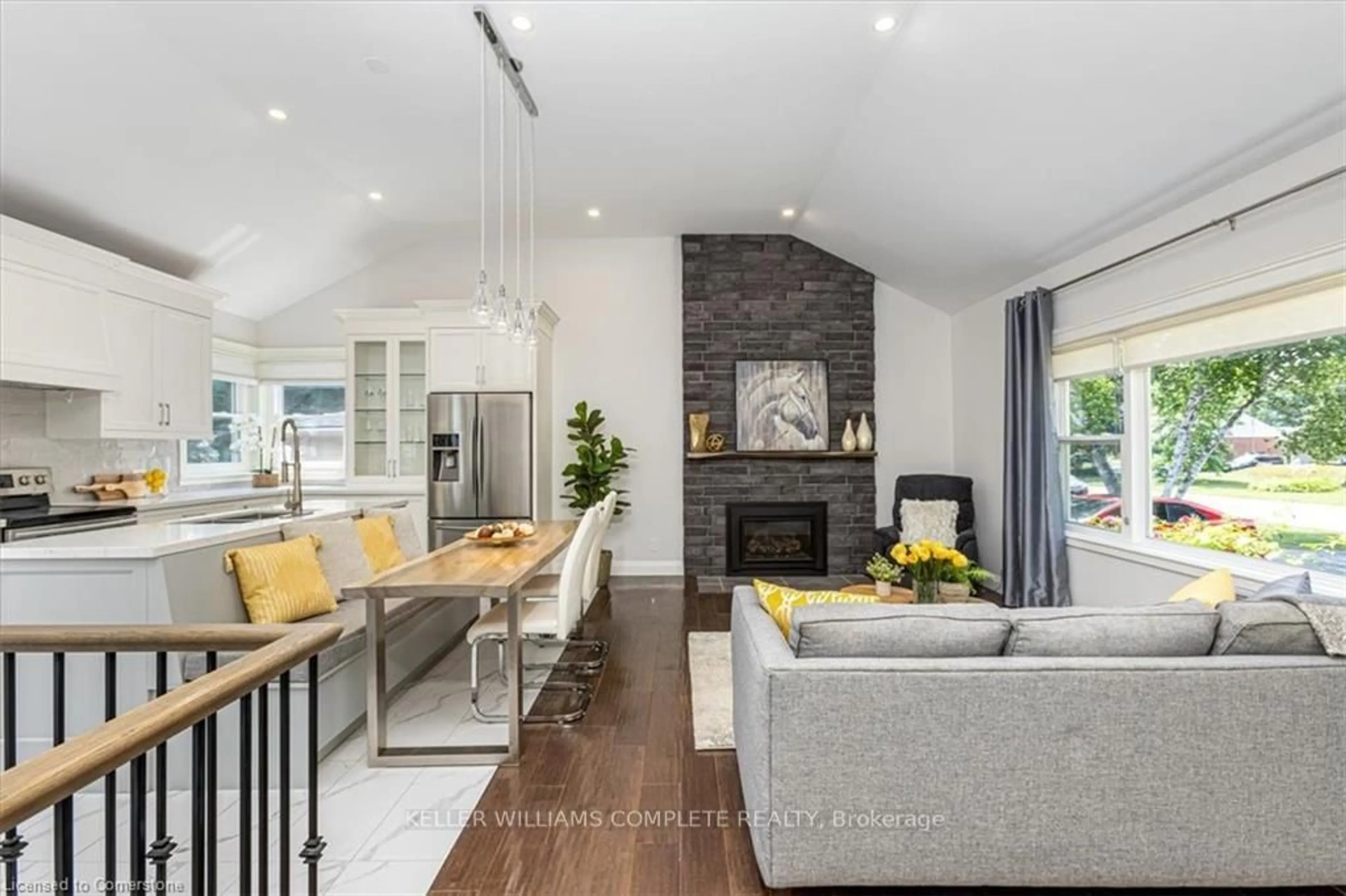 Open concept kitchen, unknown for 965 KINGSWAY Dr, Burlington Ontario L7T 3J1