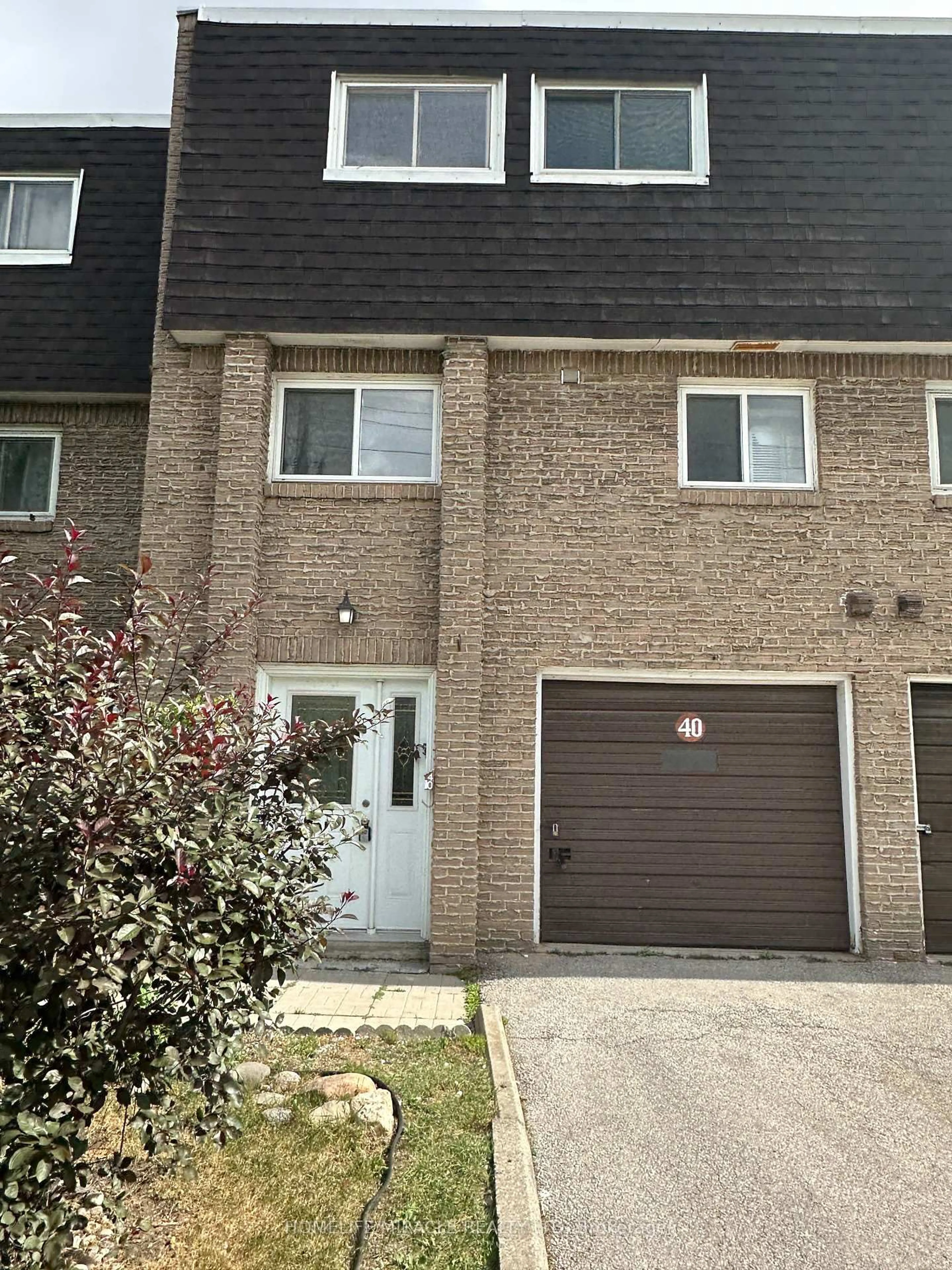 Unknown for 43 Lexington Ave #40, Toronto Ontario M9V 2G4