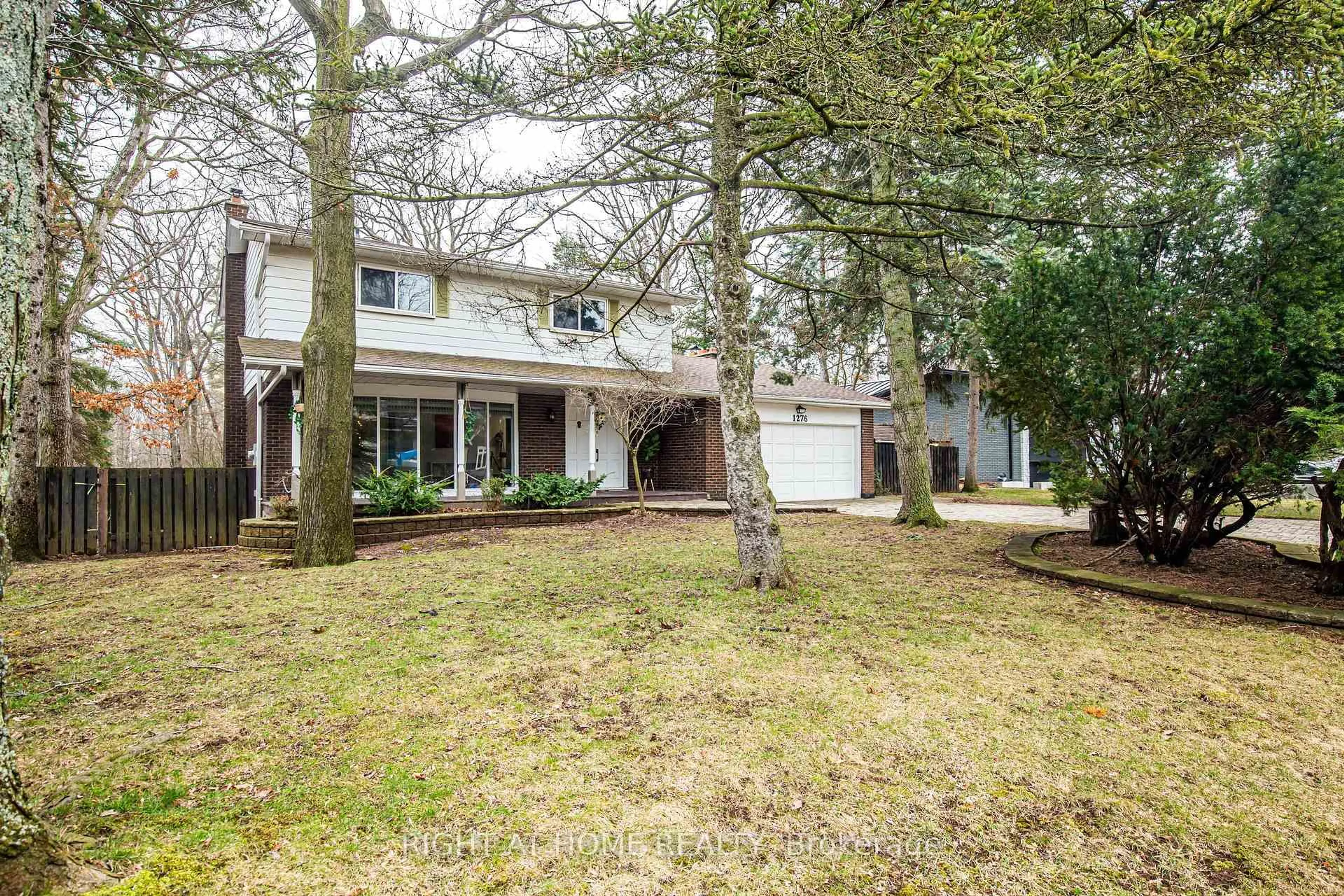 Unknown for 1276 HILLVIEW Cres, Oakville Ontario L6H 2C7