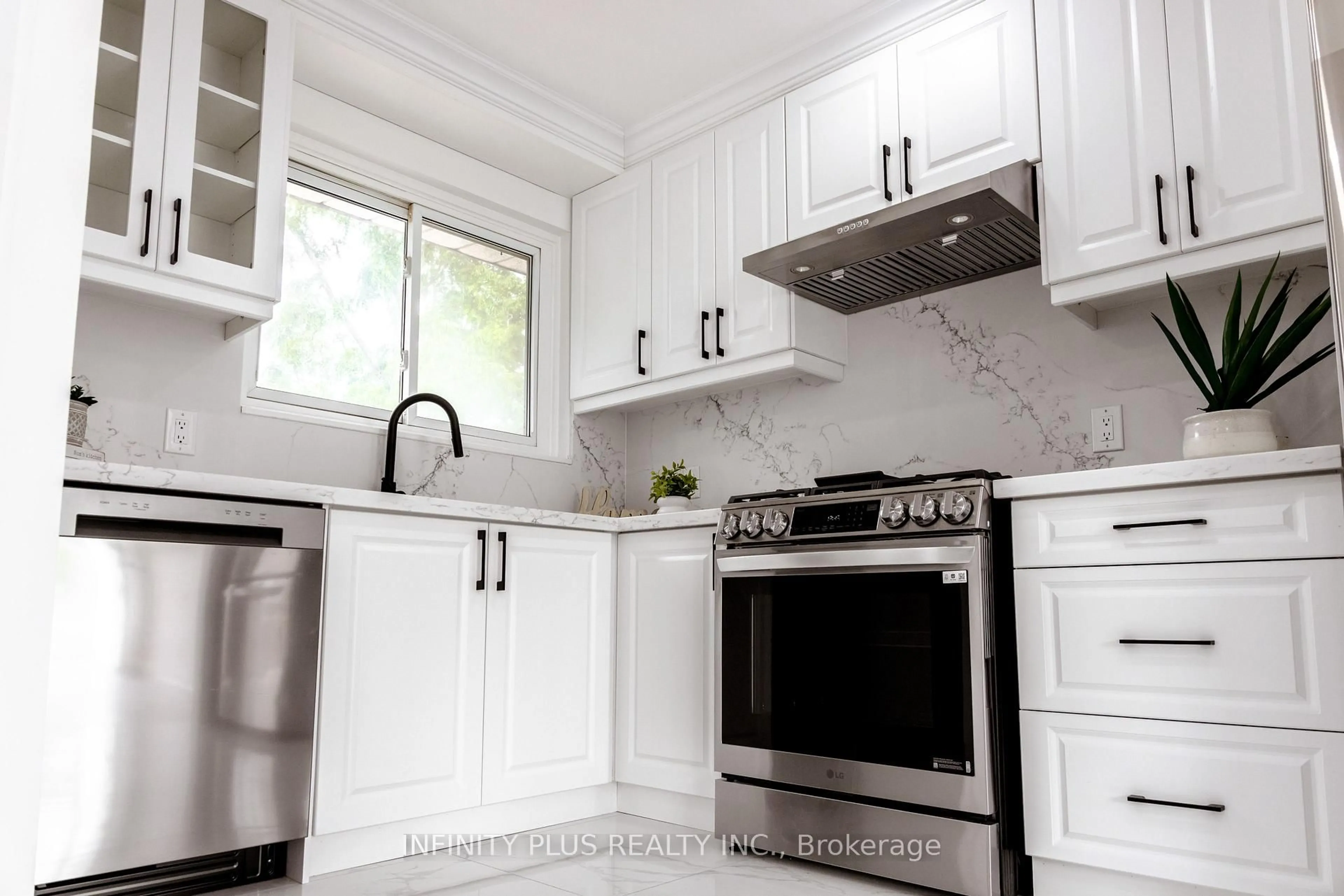 Unknown for 31 Autumn Blvd, Brampton Ontario L6T 2V3