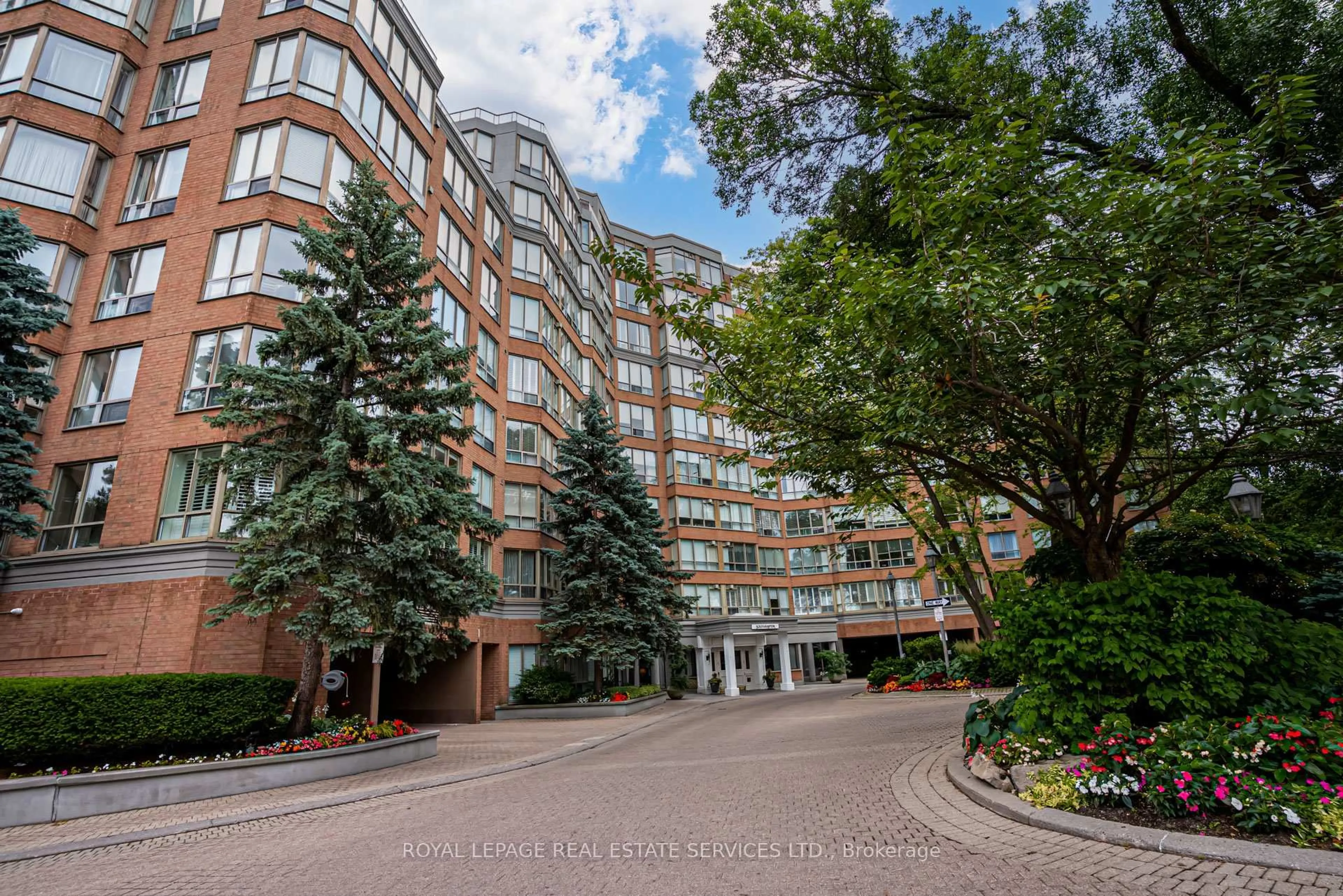 Unknown for 1 Ripley Ave #516, Toronto Ontario M6S 4Z6