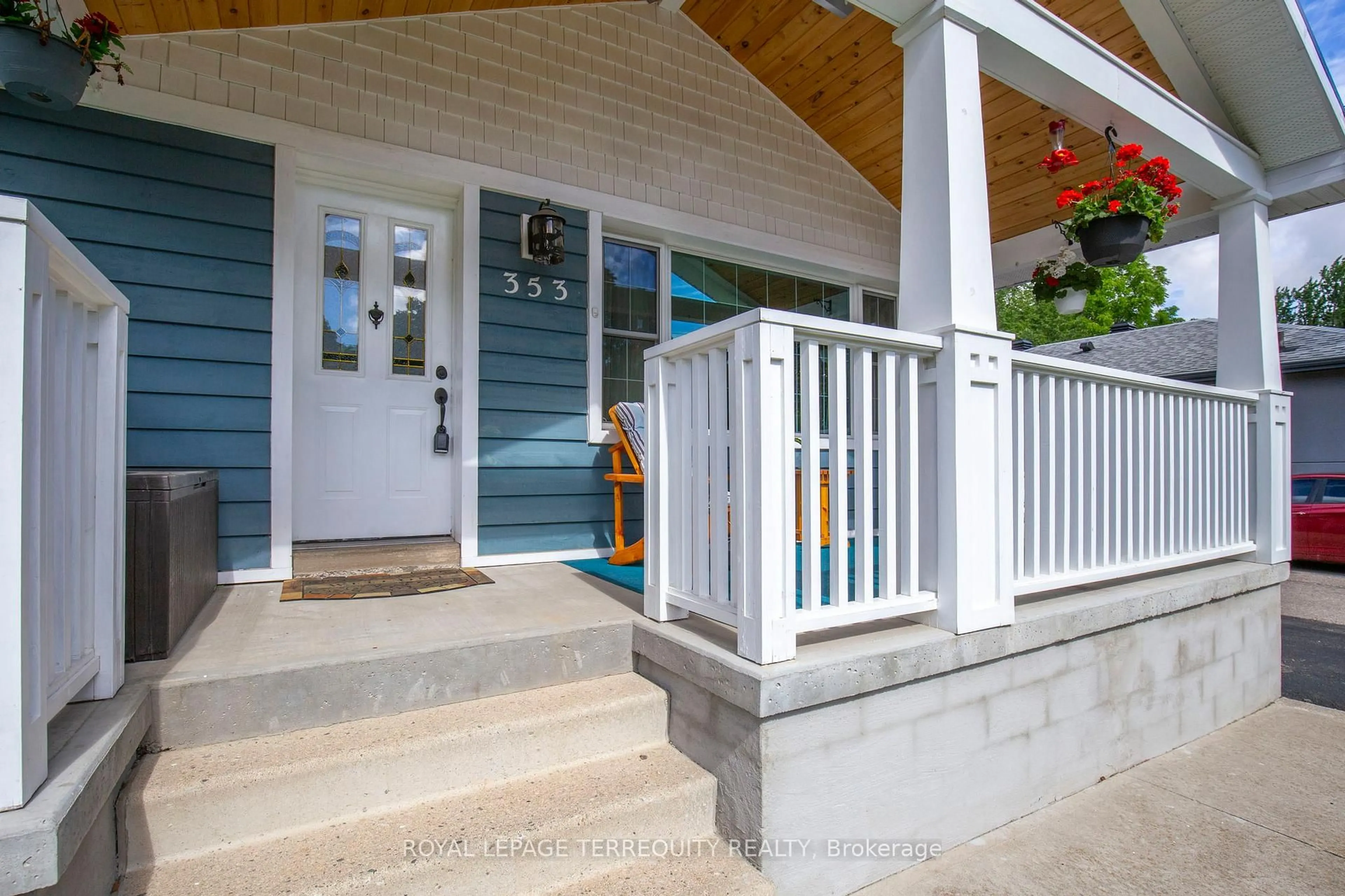 Unknown for 353 KINGSLEIGH Crt, Milton Ontario L9T 1X6