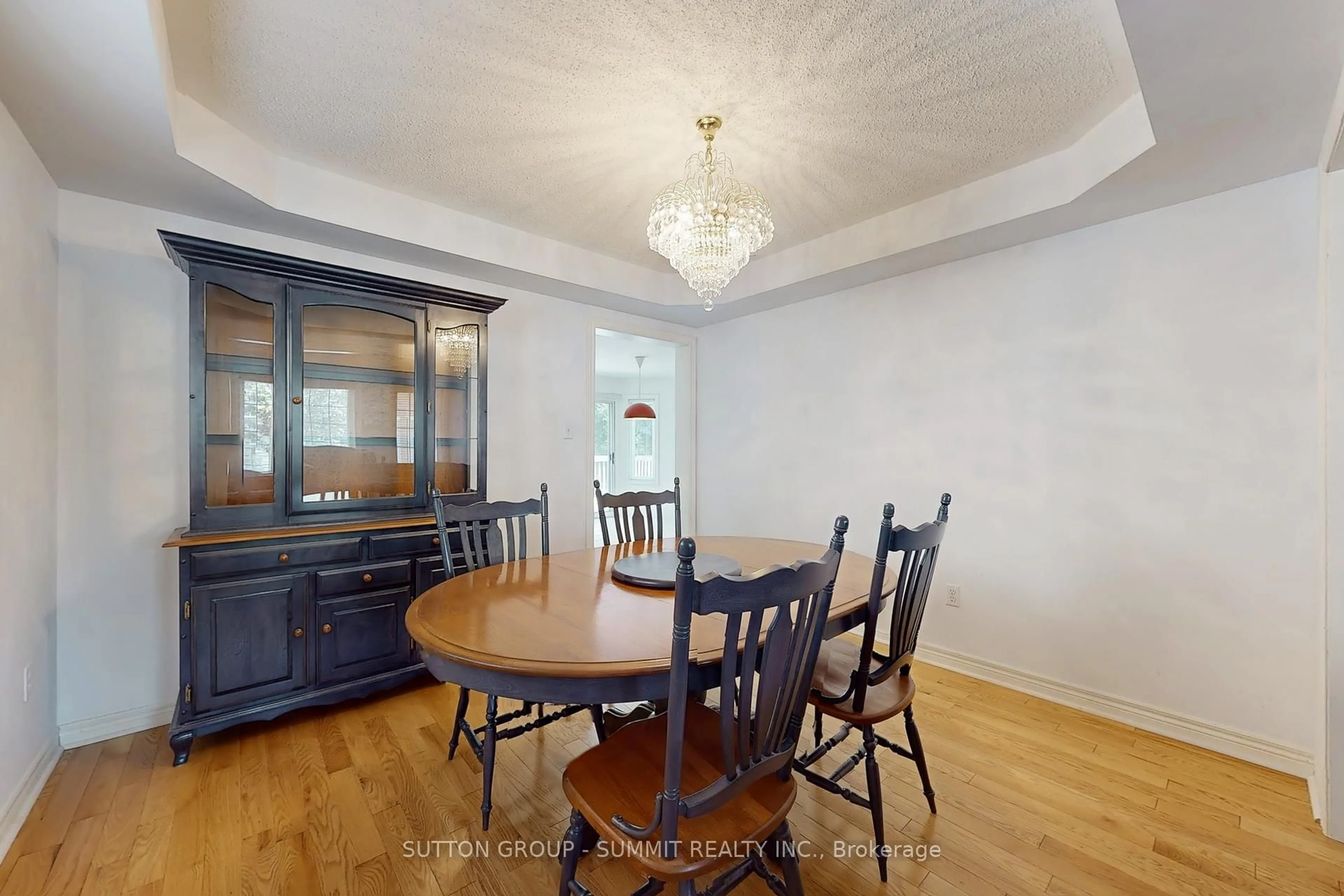 Dining room, unknown for 5525 Fleur-De-Lis, Mississauga Ontario L5R 2Z6