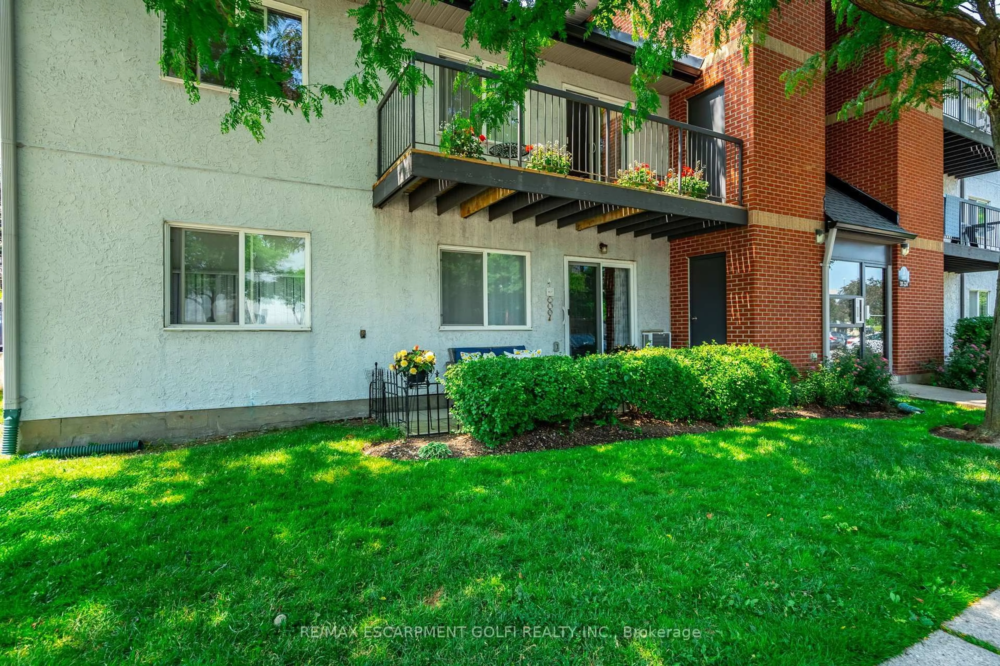 Patio, street for 1450 Glen Abbey Gate #311, Oakville Ontario L6M 2V7