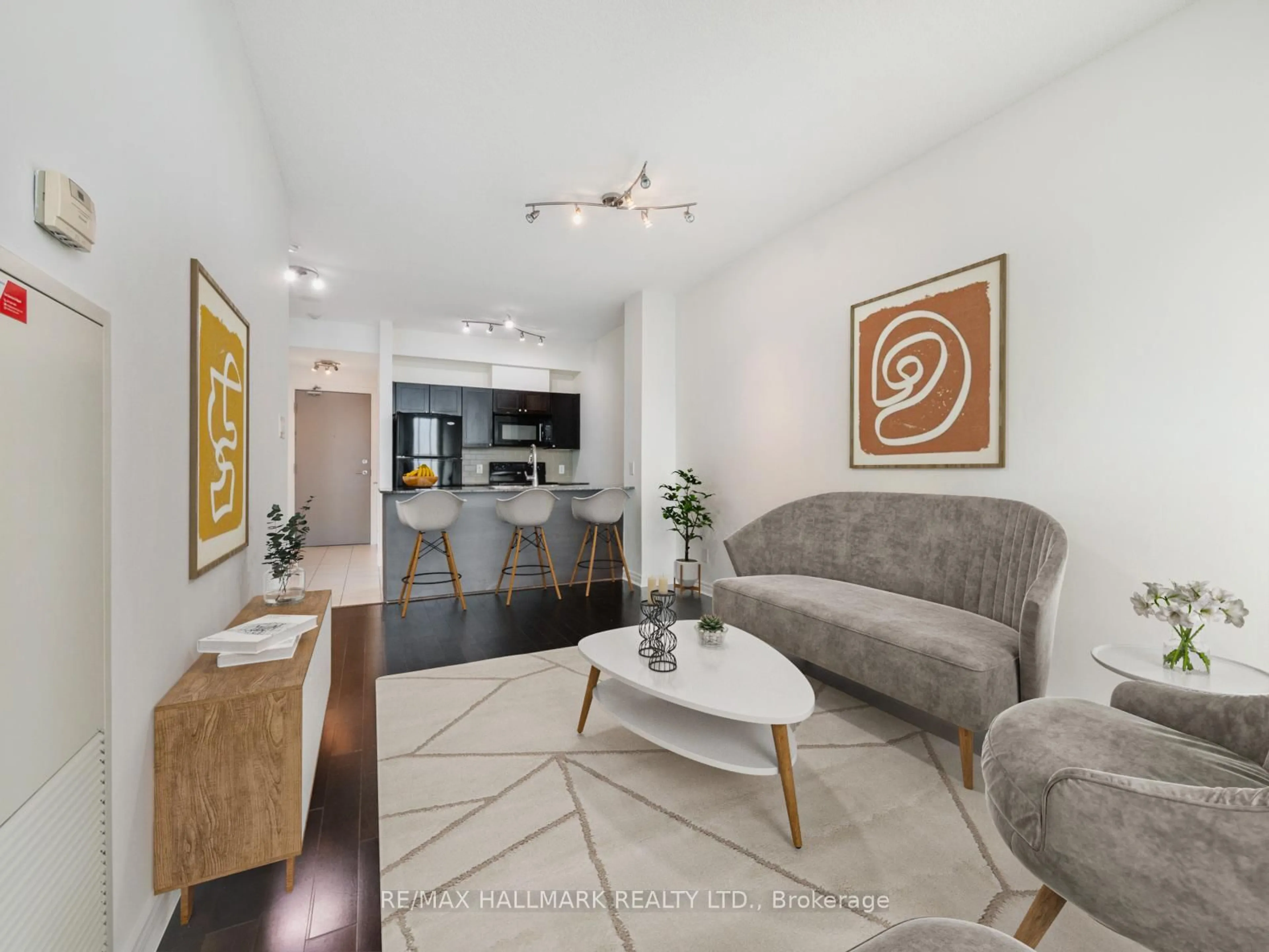 Living room with furniture, unknown for 3525 Kariya Dr #3005, Mississauga Ontario L5B 0C2