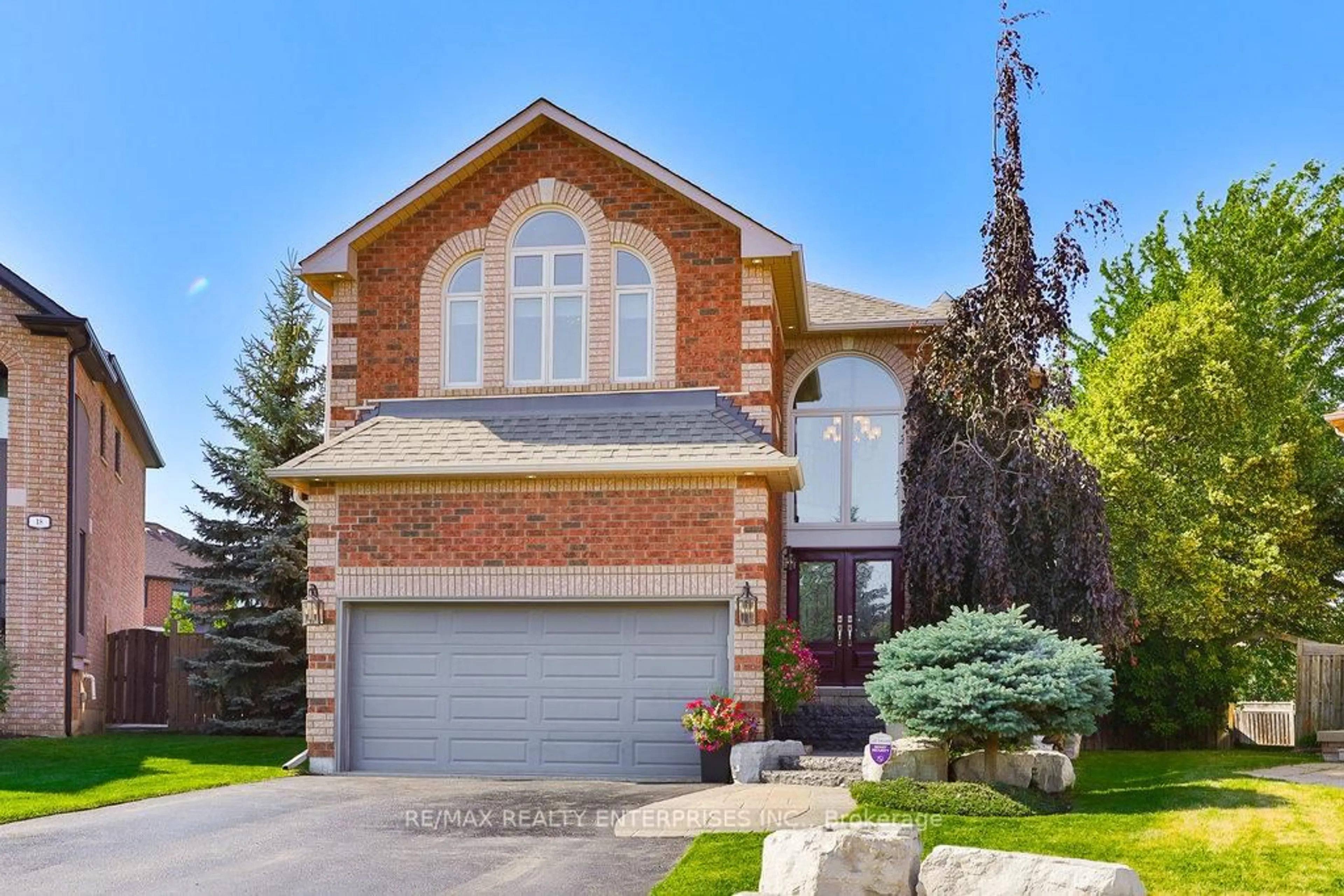 Home with brick exterior material, street for 16 May St, Halton Hills Ontario L7G 5T9