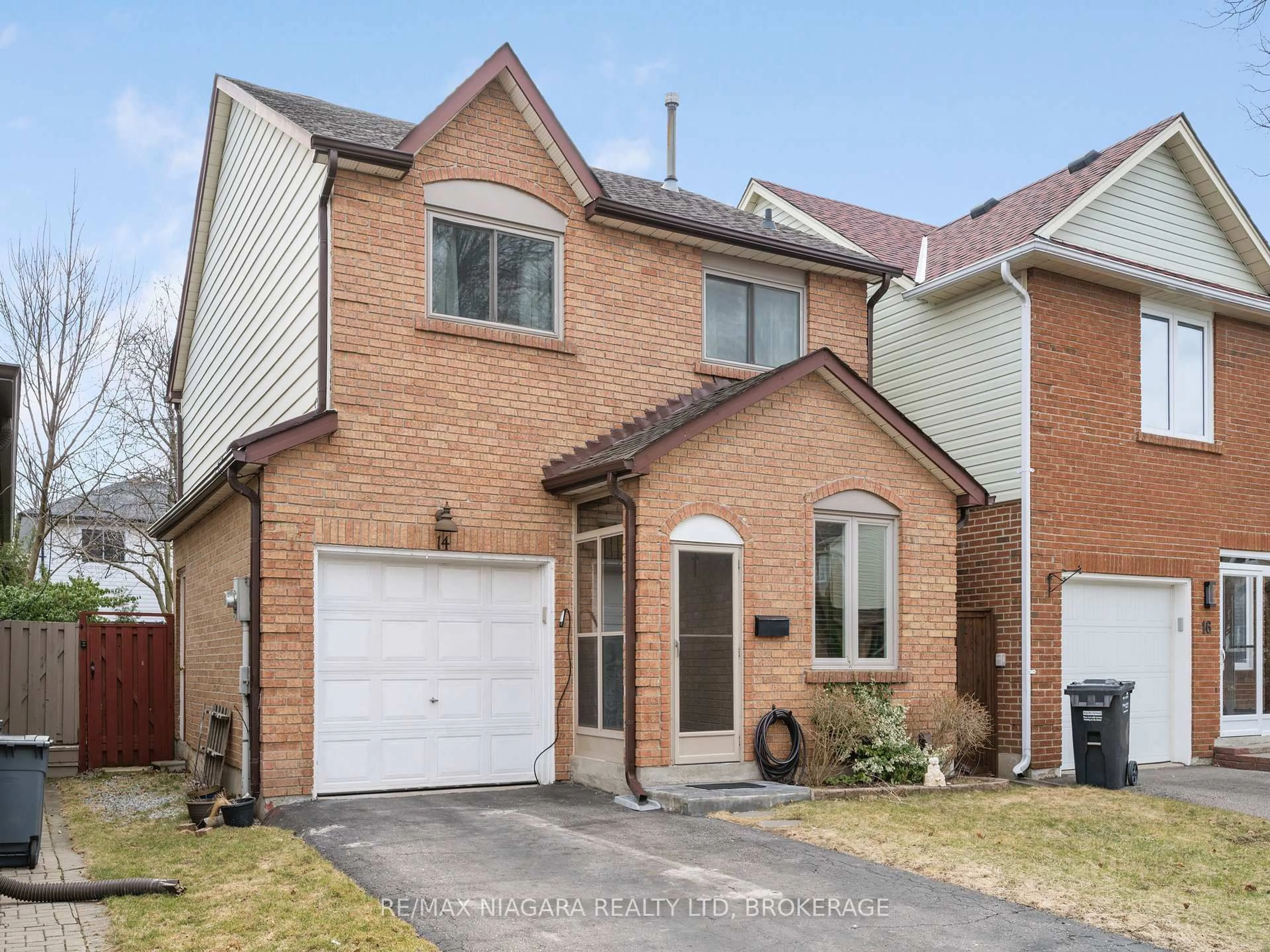 Home with brick exterior material, street for 14 Bryant Crt, Brampton Ontario L6X 2T1
