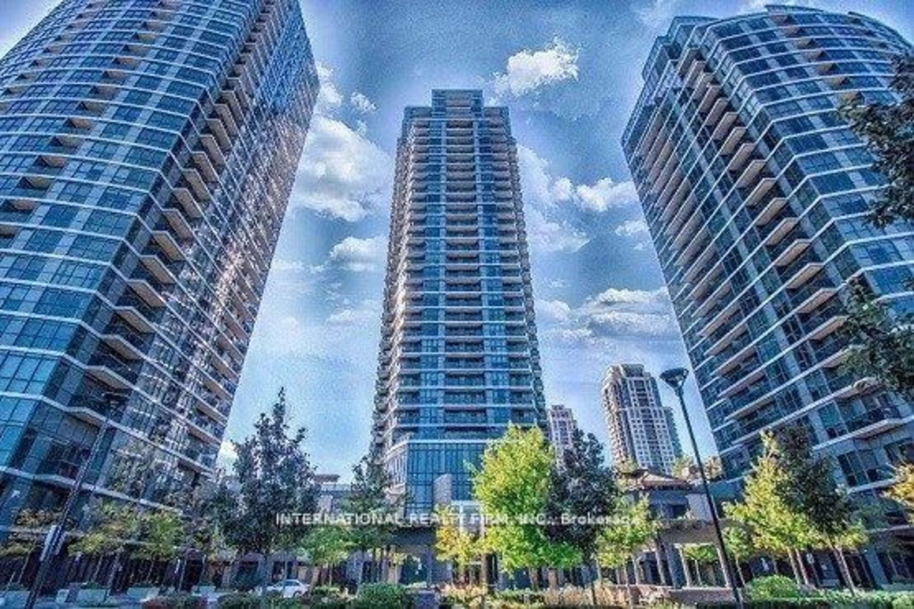 Unknown for 1 Valhalla Inn Rd #1005, Toronto Ontario M9B 1S9