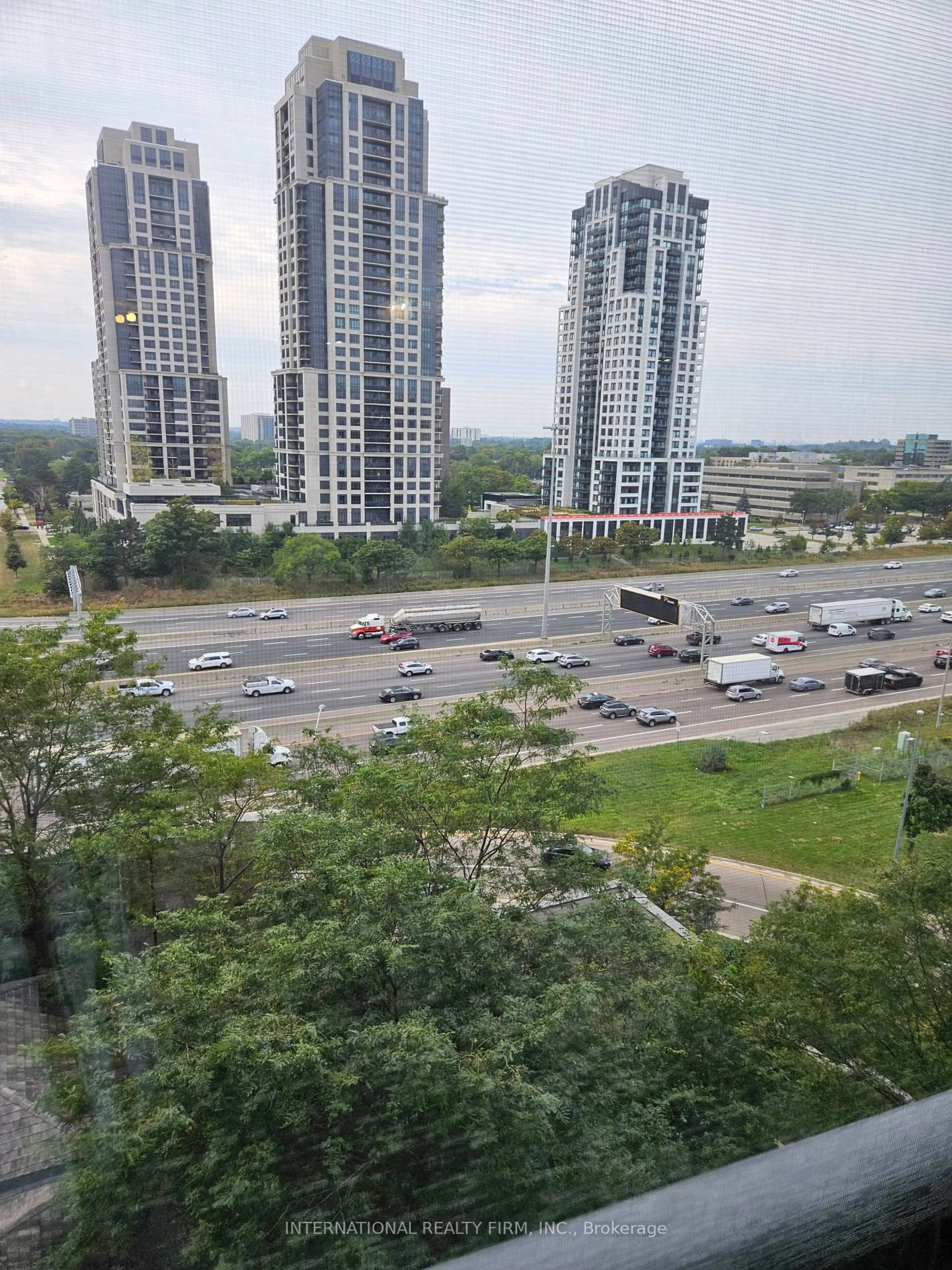 Unknown for 1 Valhalla Inn Rd #1005, Toronto Ontario M9B 1S9