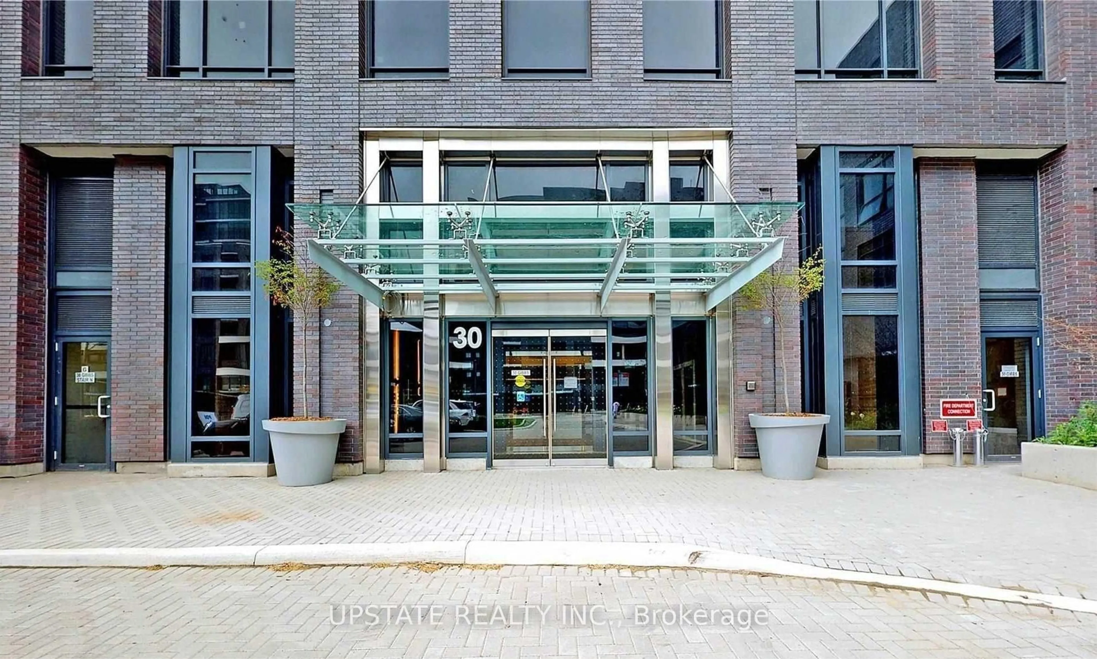Indoor foyer for 30 Gibbs Rd #710, Toronto Ontario M9B 0E4