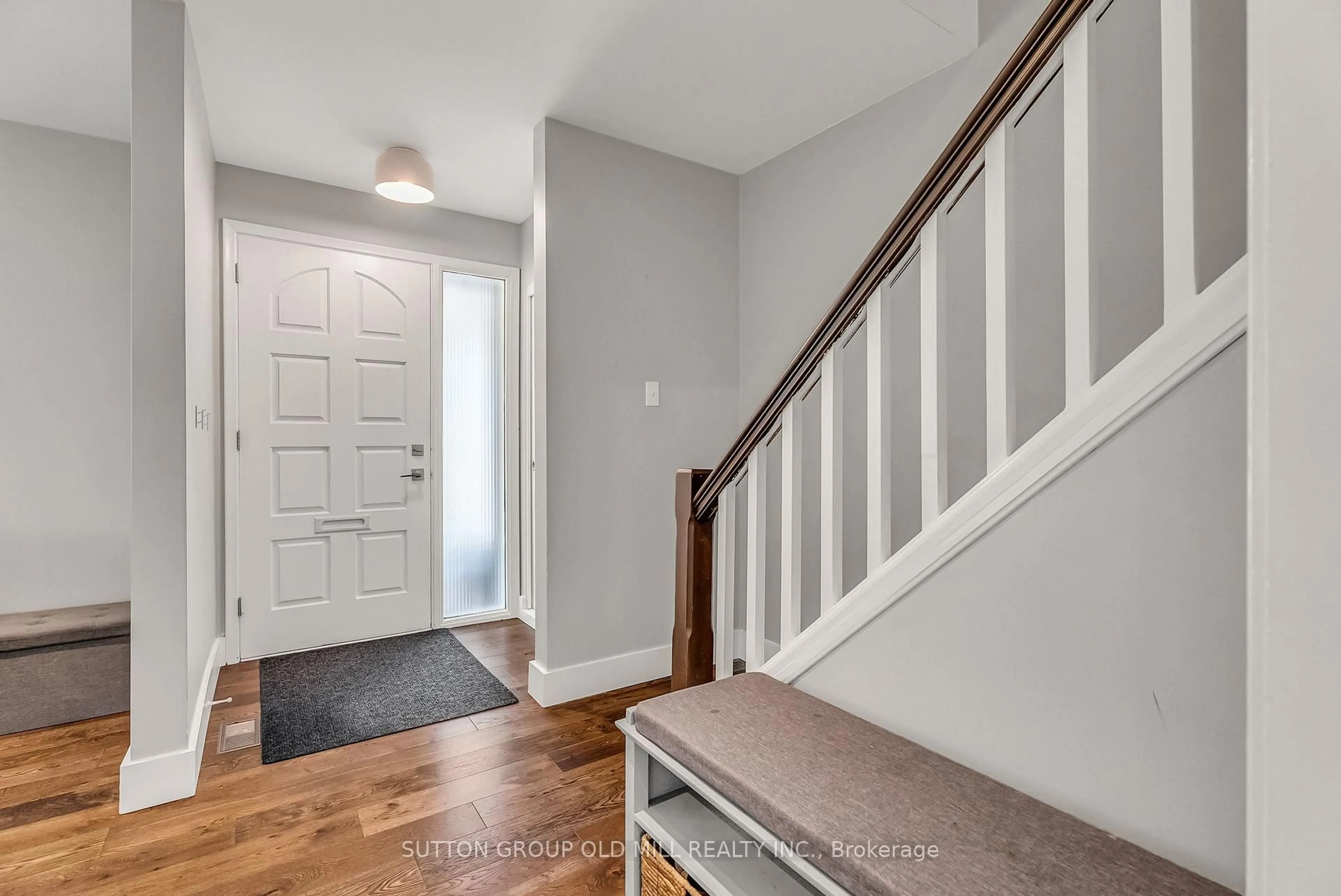 Indoor entryway for 47 Ashfield Dr, Toronto Ontario M9C 4T7