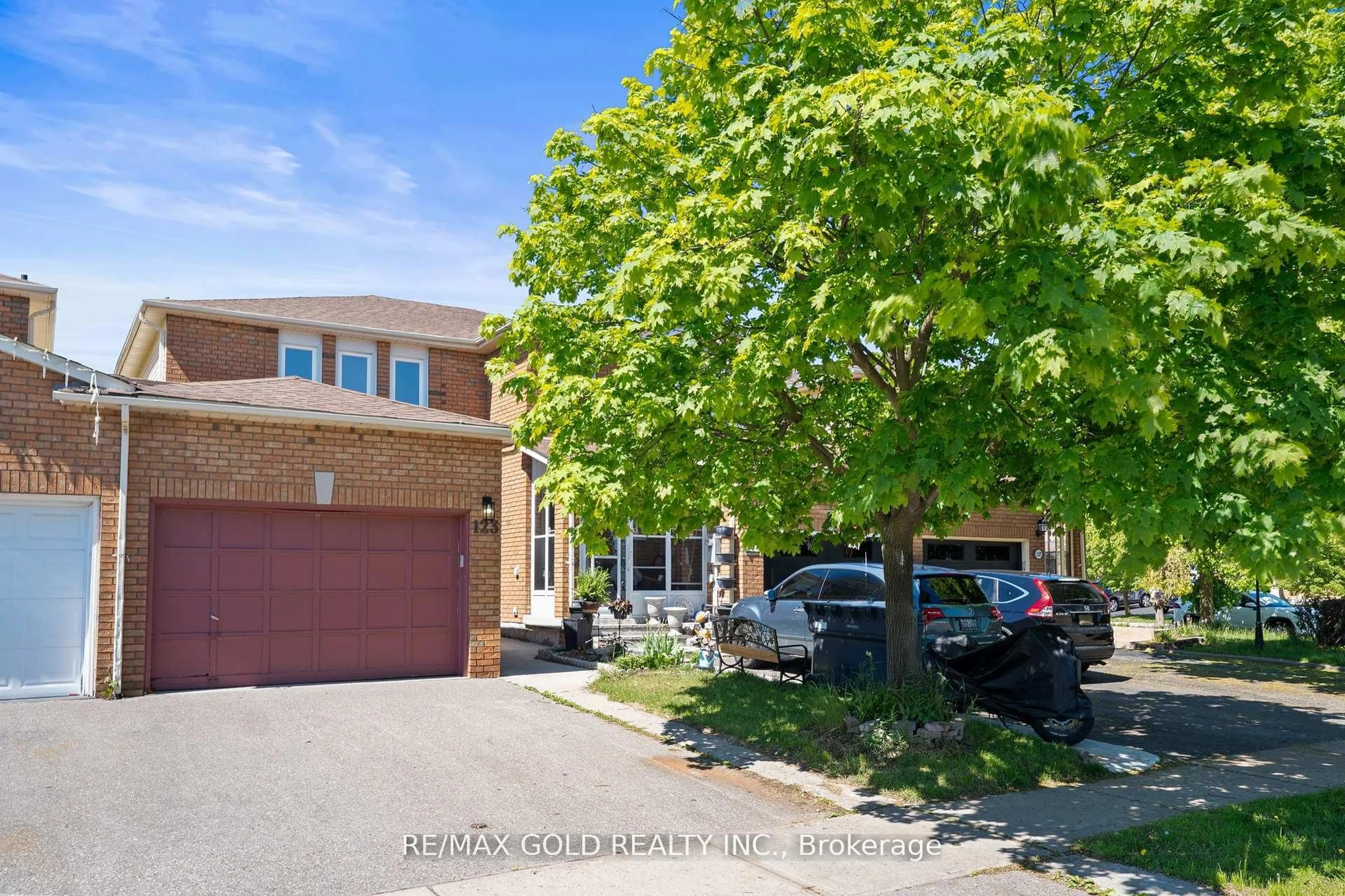 Unknown for 123 Tulip Dr, Brampton Ontario L6Y 3X6