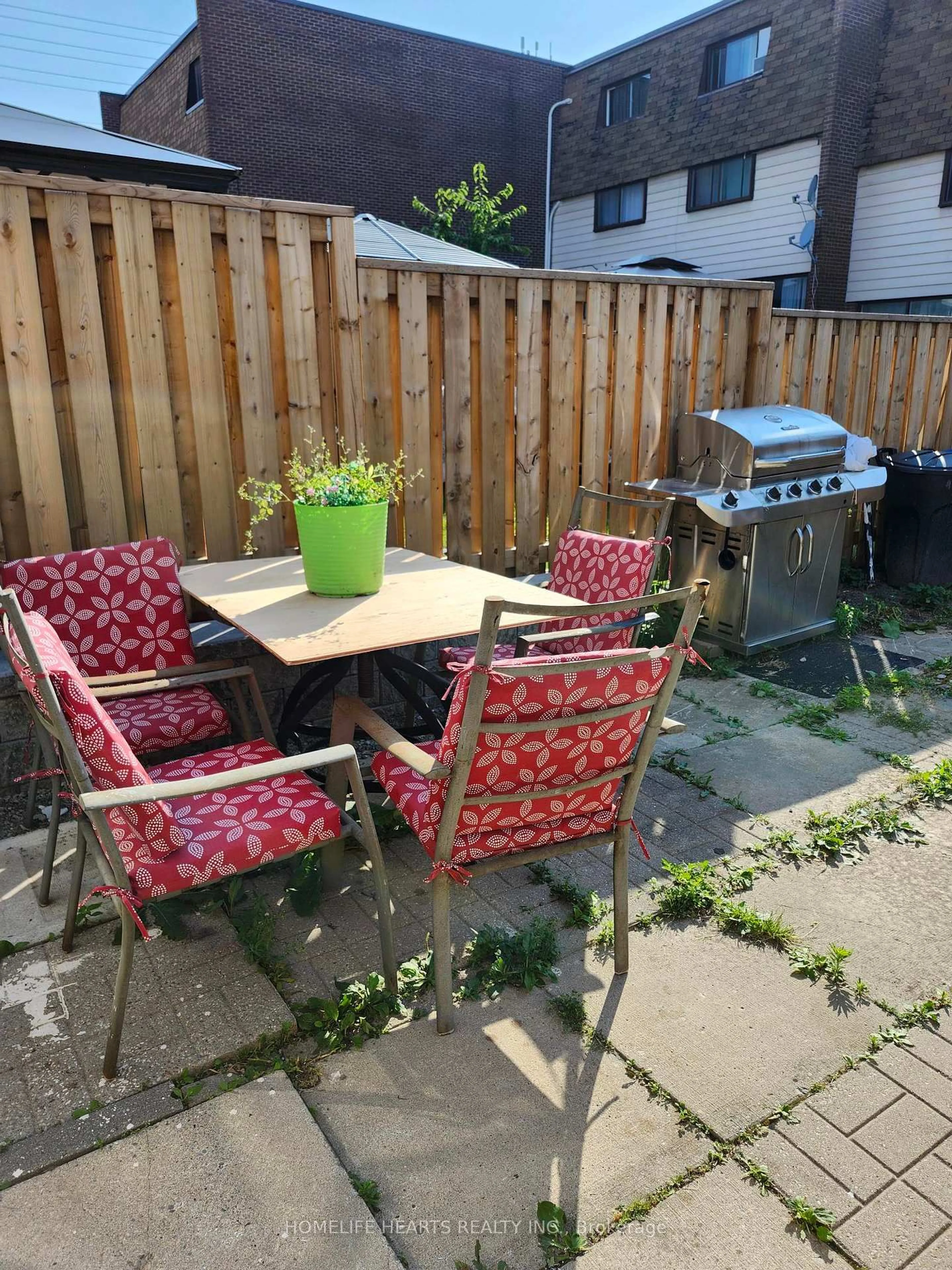 Patio, street for 180 Mississauga Valley Blvd #86, Mississauga Ontario L5A 3M2