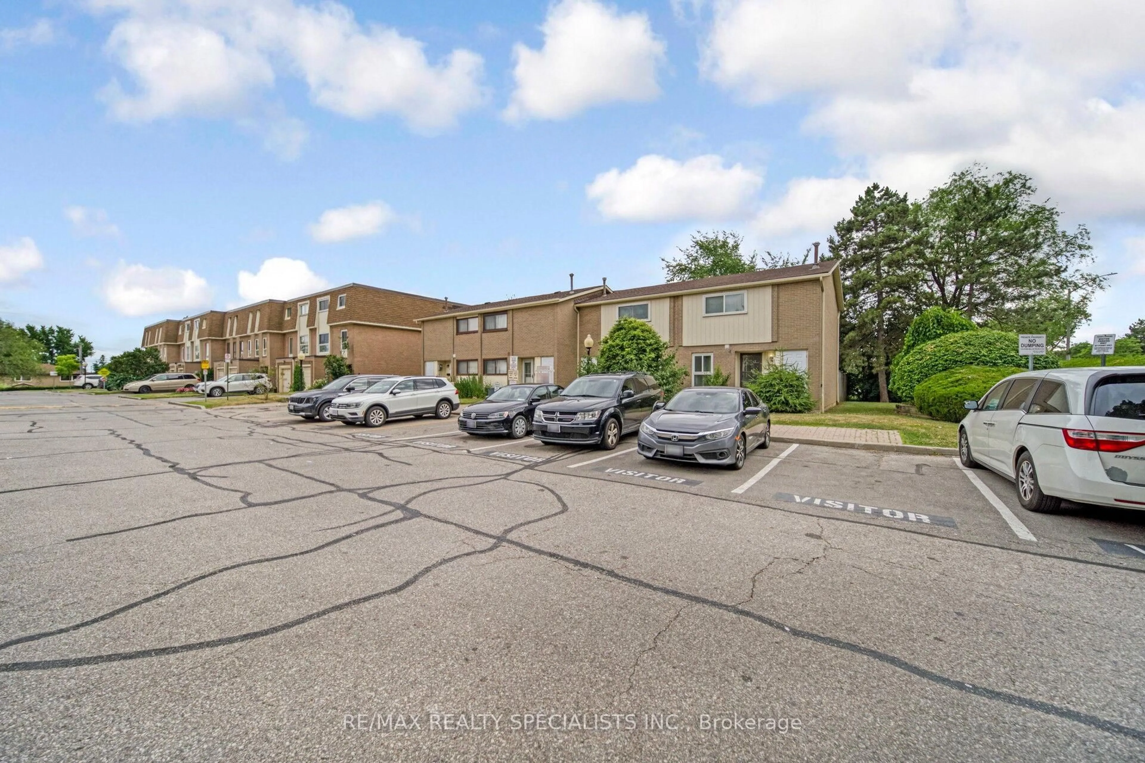 Unknown for 1 Craigleigh Cres, Brampton Ontario L6T 2E3