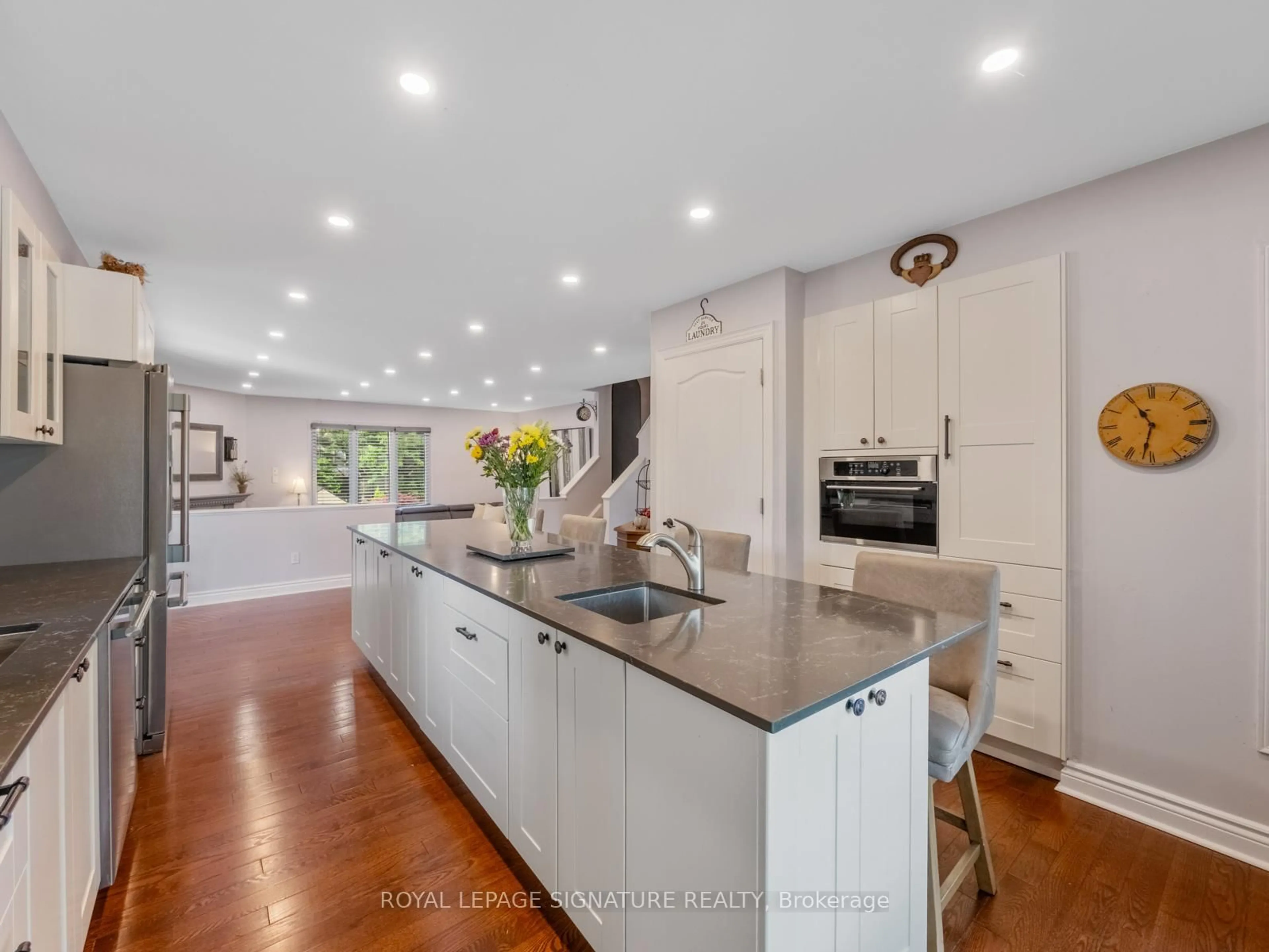 Open concept kitchen, unknown for 1558 Litchfield Rd, Oakville Ontario L6H 5P3