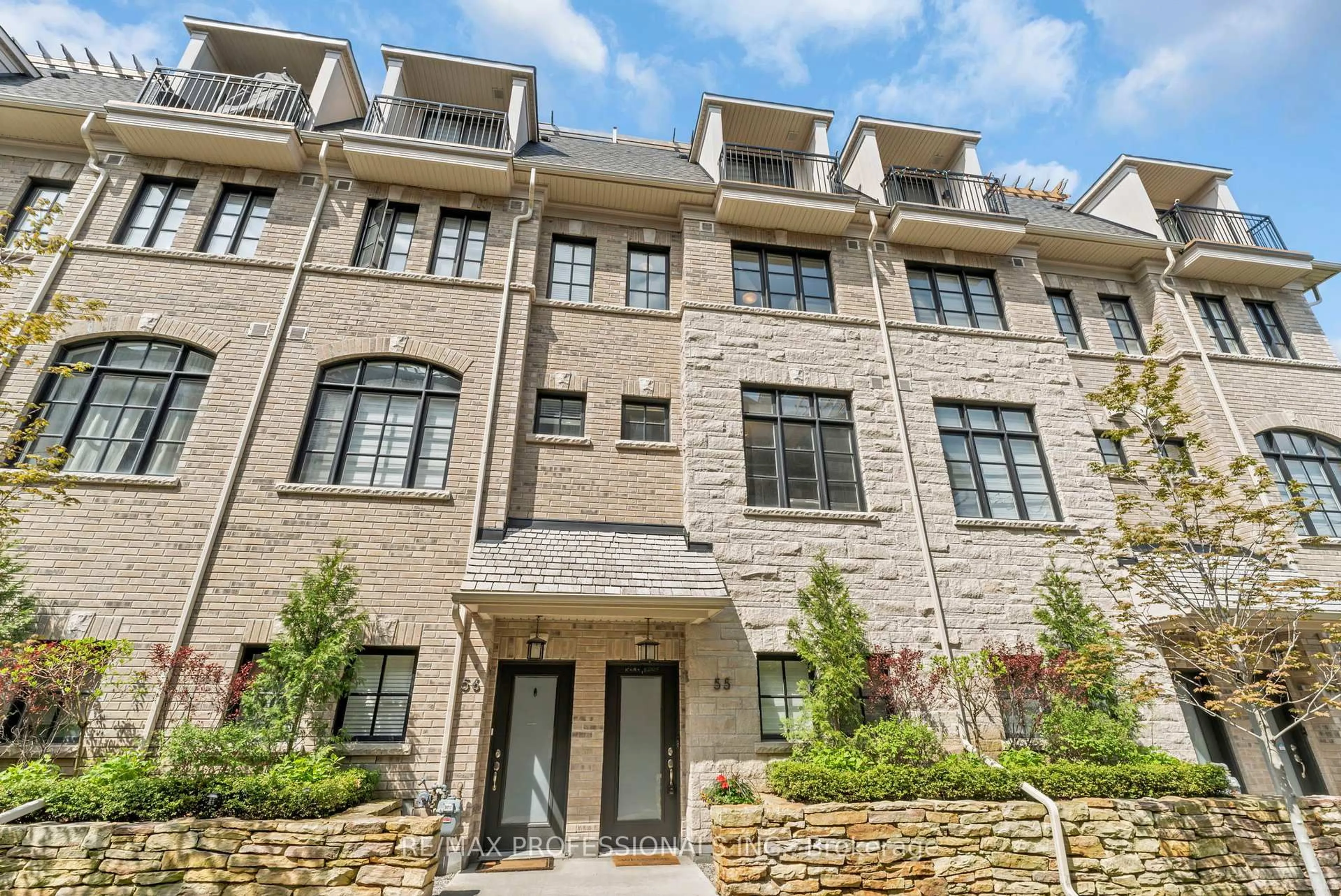 Home with brick exterior material, building for 75 Elder Ave #55, Toronto Ontario M8W 1S3