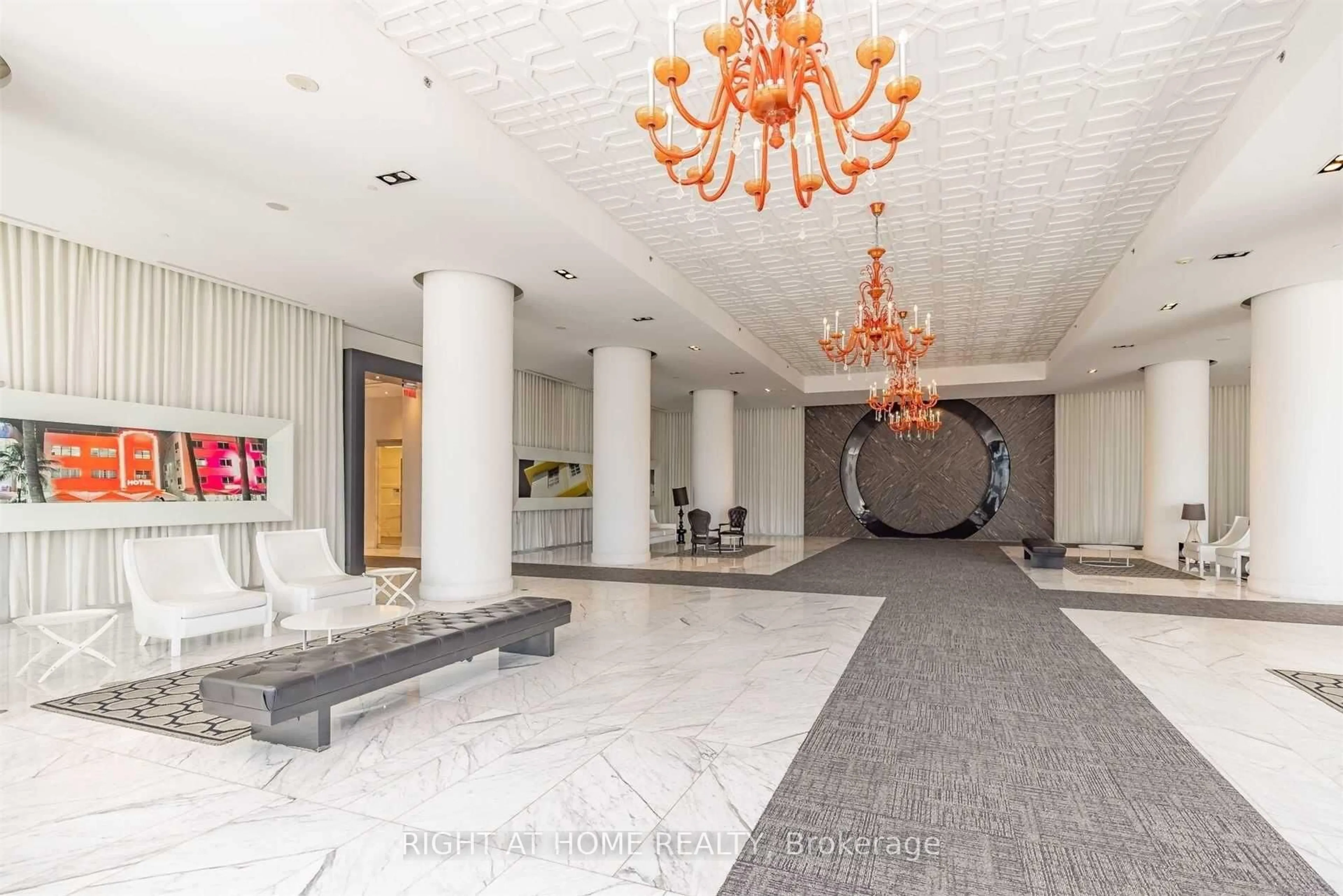 Lobby for 88 Park Lawn Rd #1010, Toronto Ontario M8Y 0B5