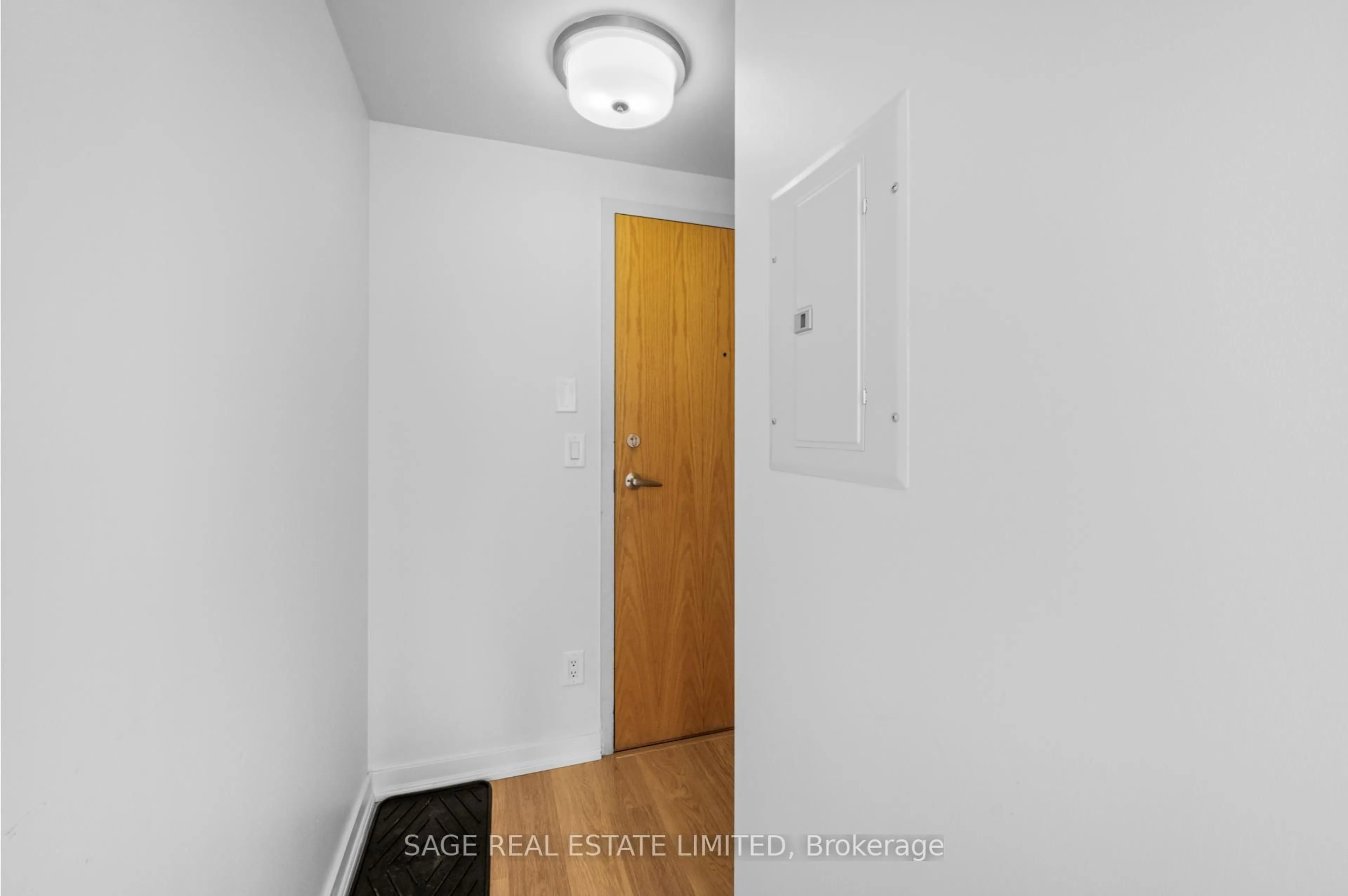 Unknown for 38 Joe Shuster Way #1518, Toronto Ontario M6K 0A5