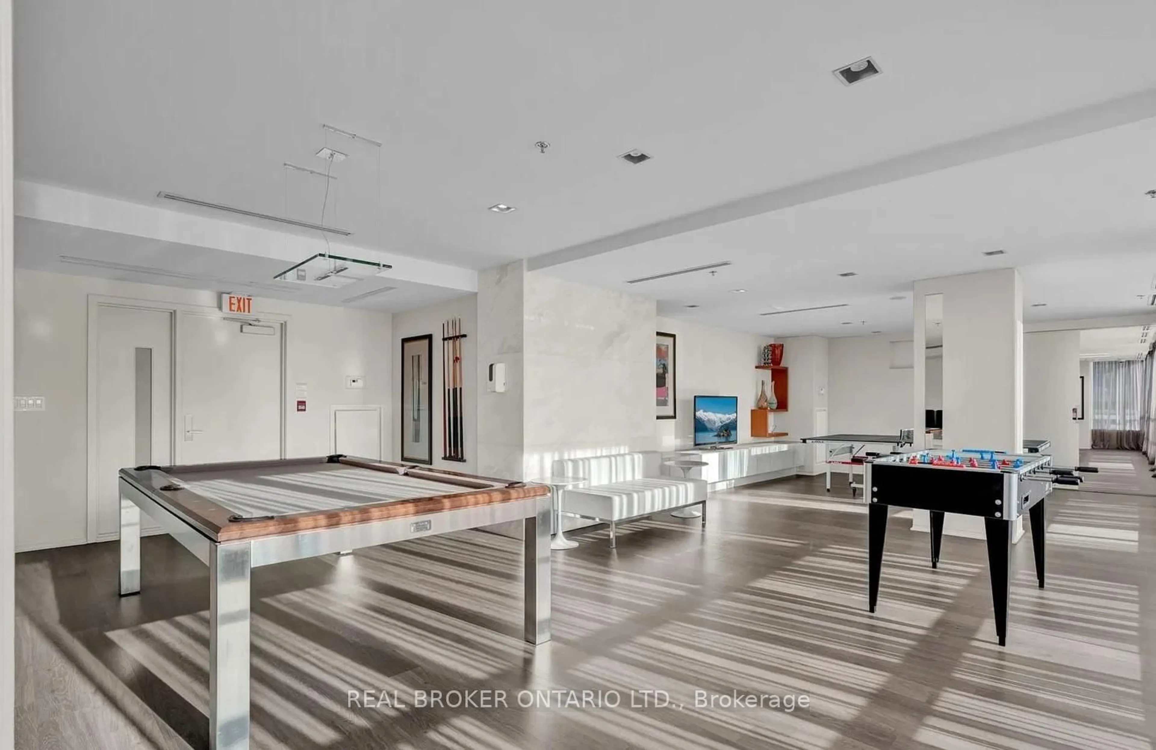 Lobby for 16 Brookers Lane #1110, Toronto Ontario M8V 0A5