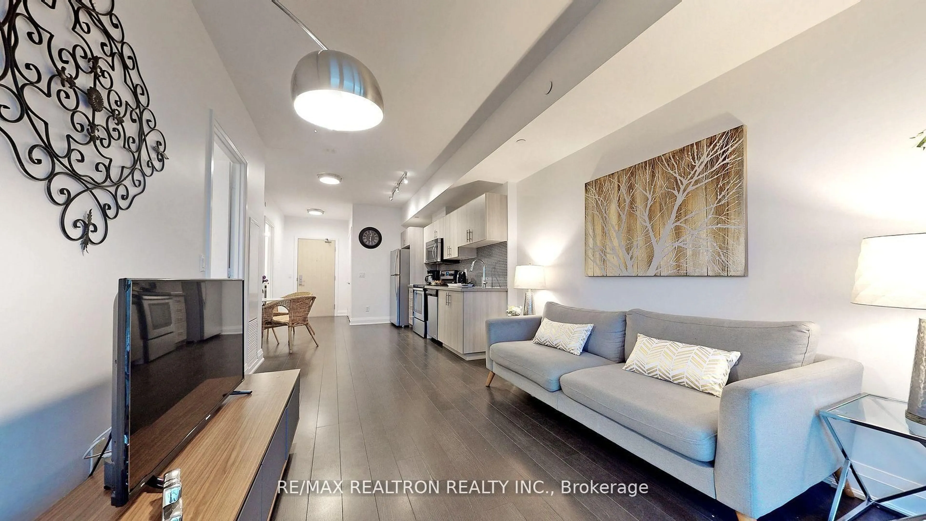 Unknown for 16 Mcadam Ave #801, Toronto Ontario M6A 0B9