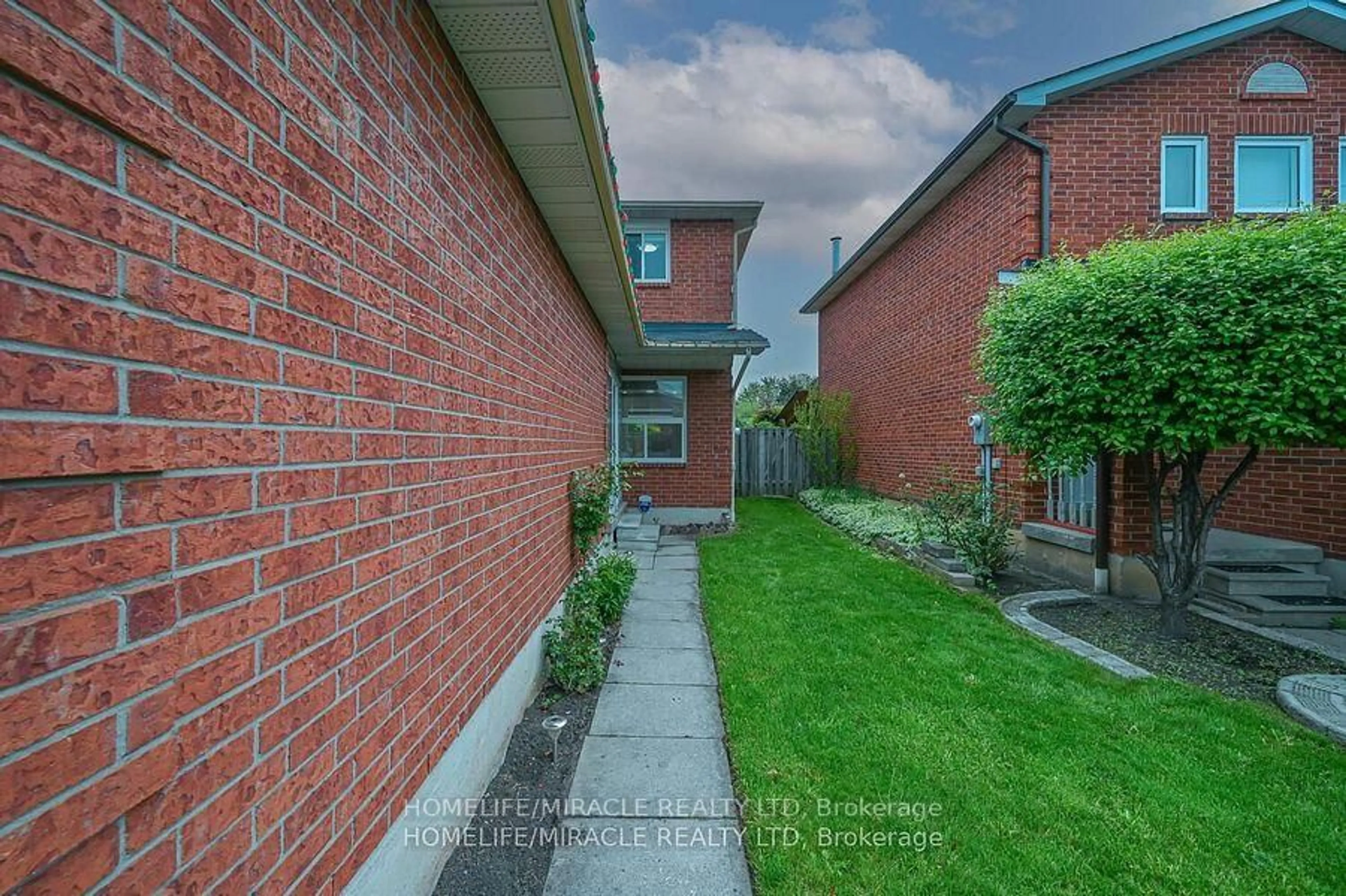 Home with brick exterior material, street for 3 Harridine Rd, Brampton Ontario L6X 3N9