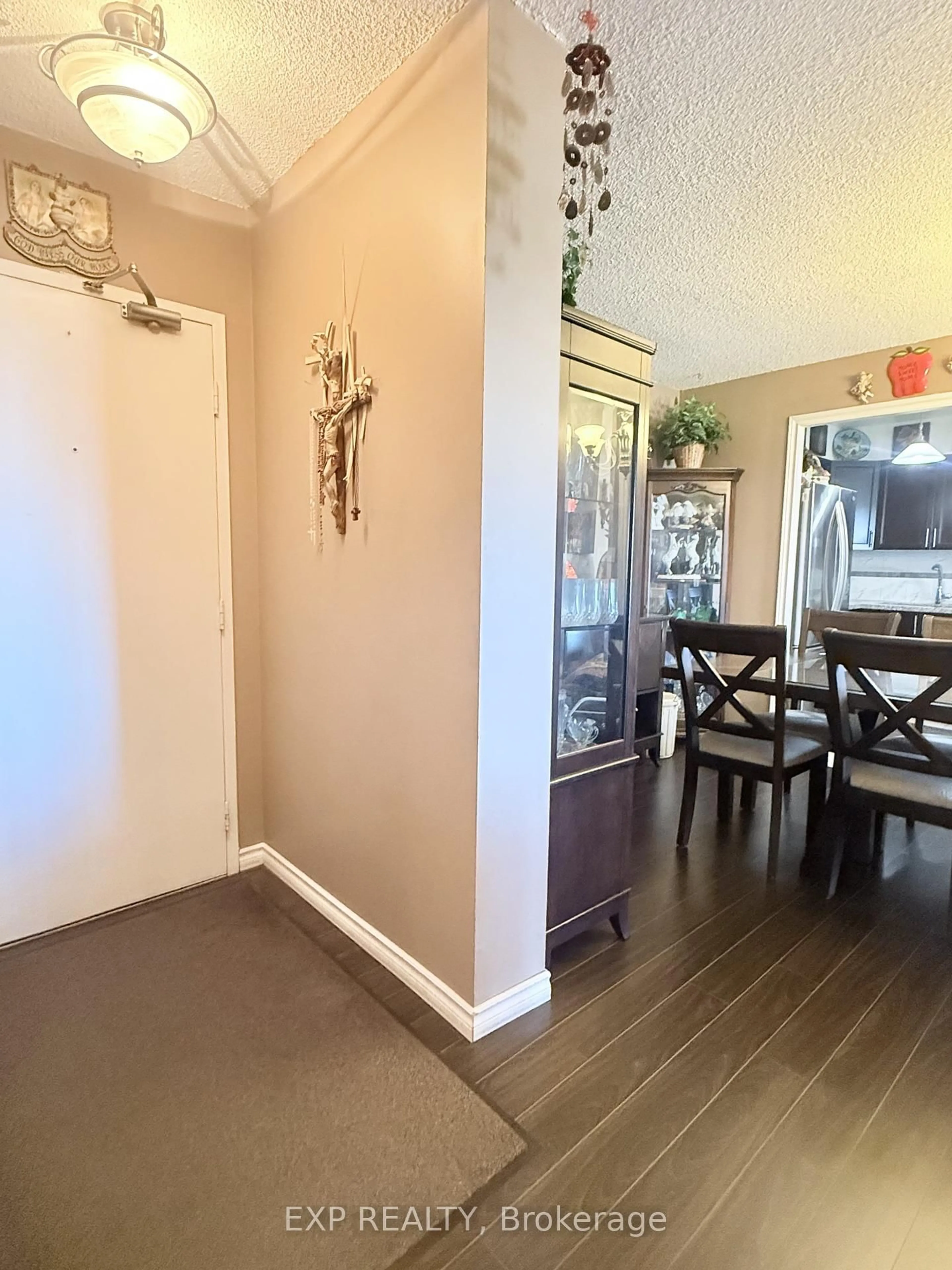 Unknown for 5 San Romano Way #1009, Toronto Ontario M3N 2Y4