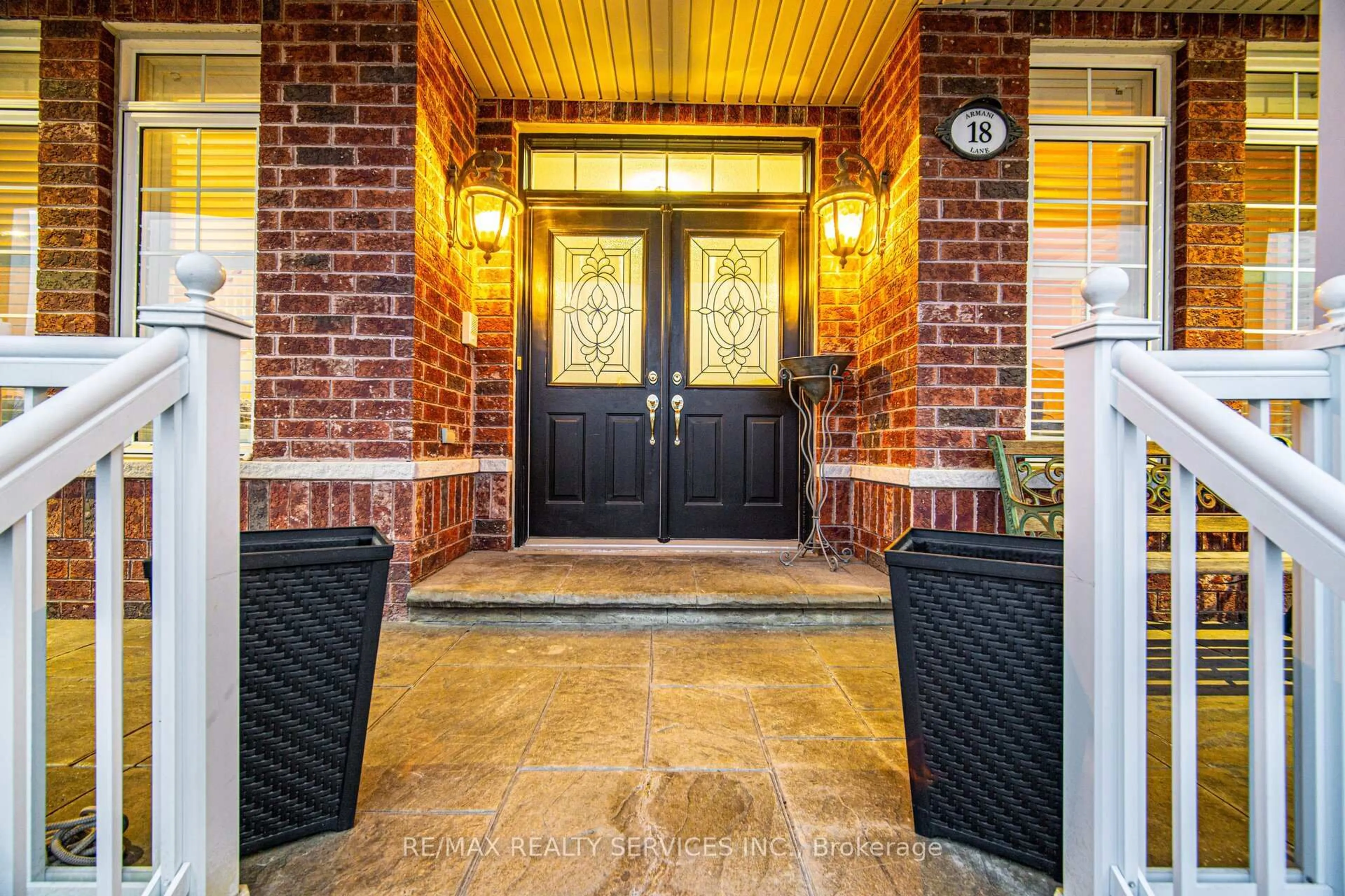 Indoor entryway for 18 Armani Lane, Brampton Ontario L6P 2P2
