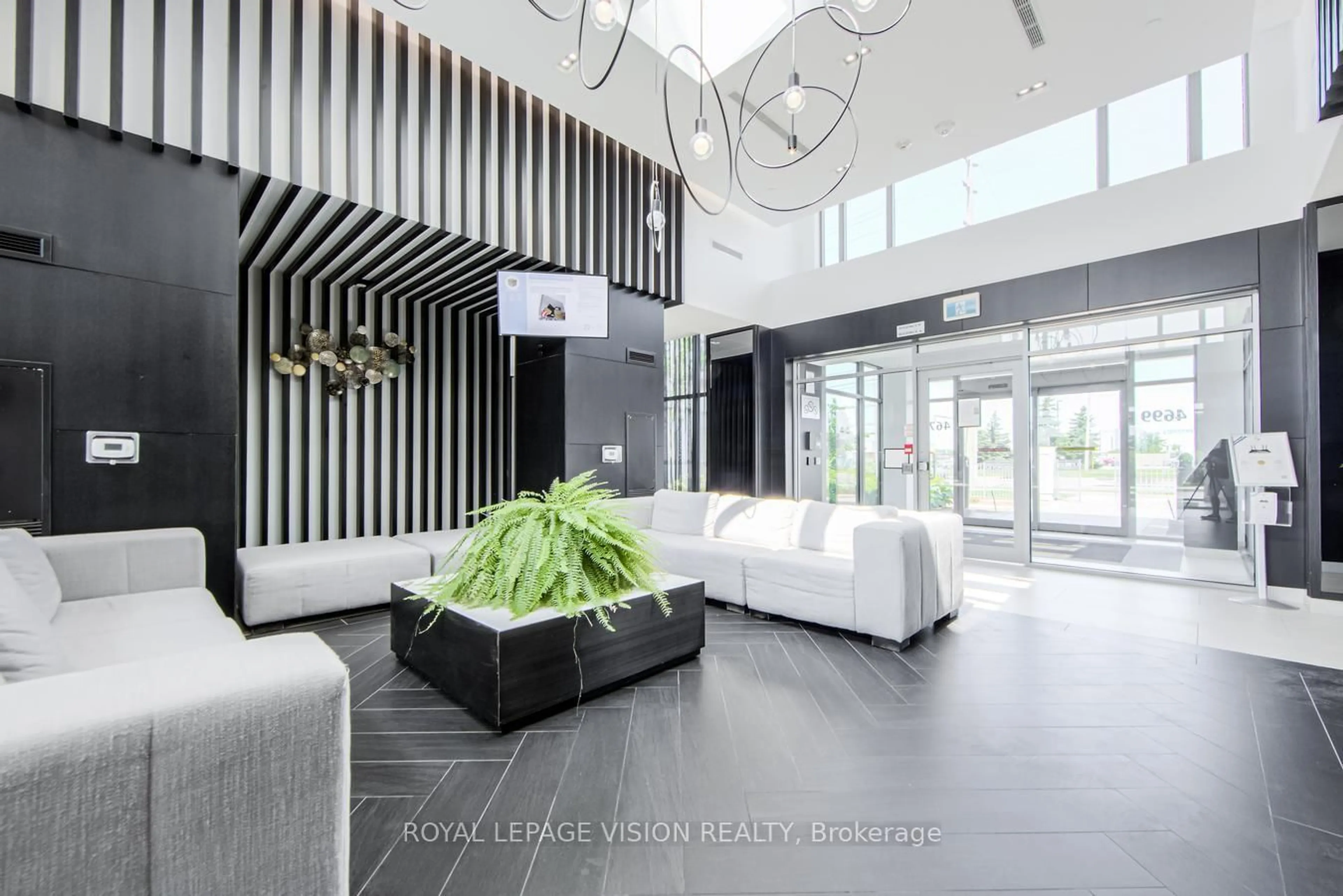 Lobby for 4677 Glen Erin Dr #1009, Mississauga Ontario L5M 2E3