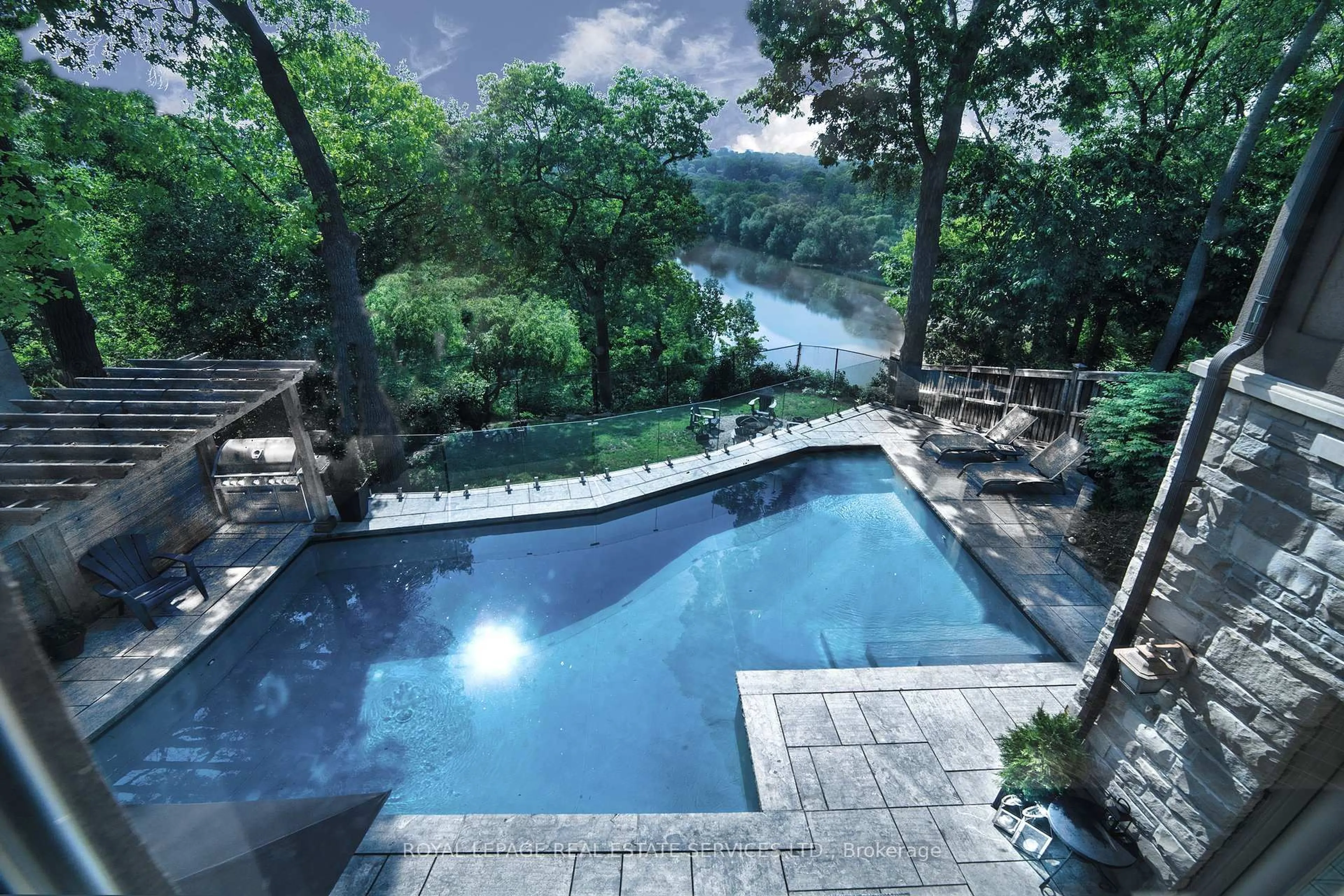 Pool for 43 Riverside Cres, Toronto Ontario M6S 1B5