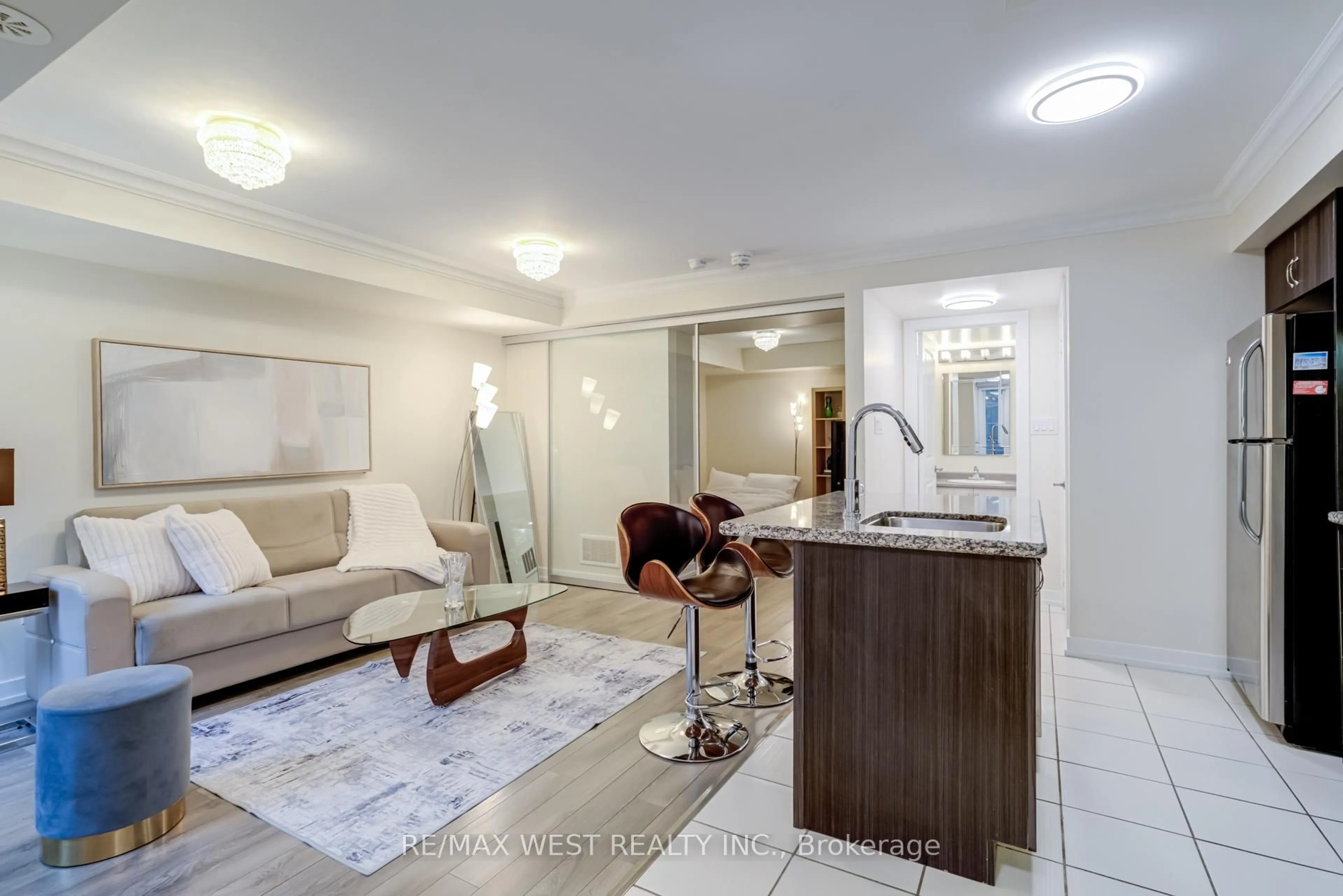 Unknown for 2315 Sheppard Ave W #43, Toronto Ontario M9M 0E8