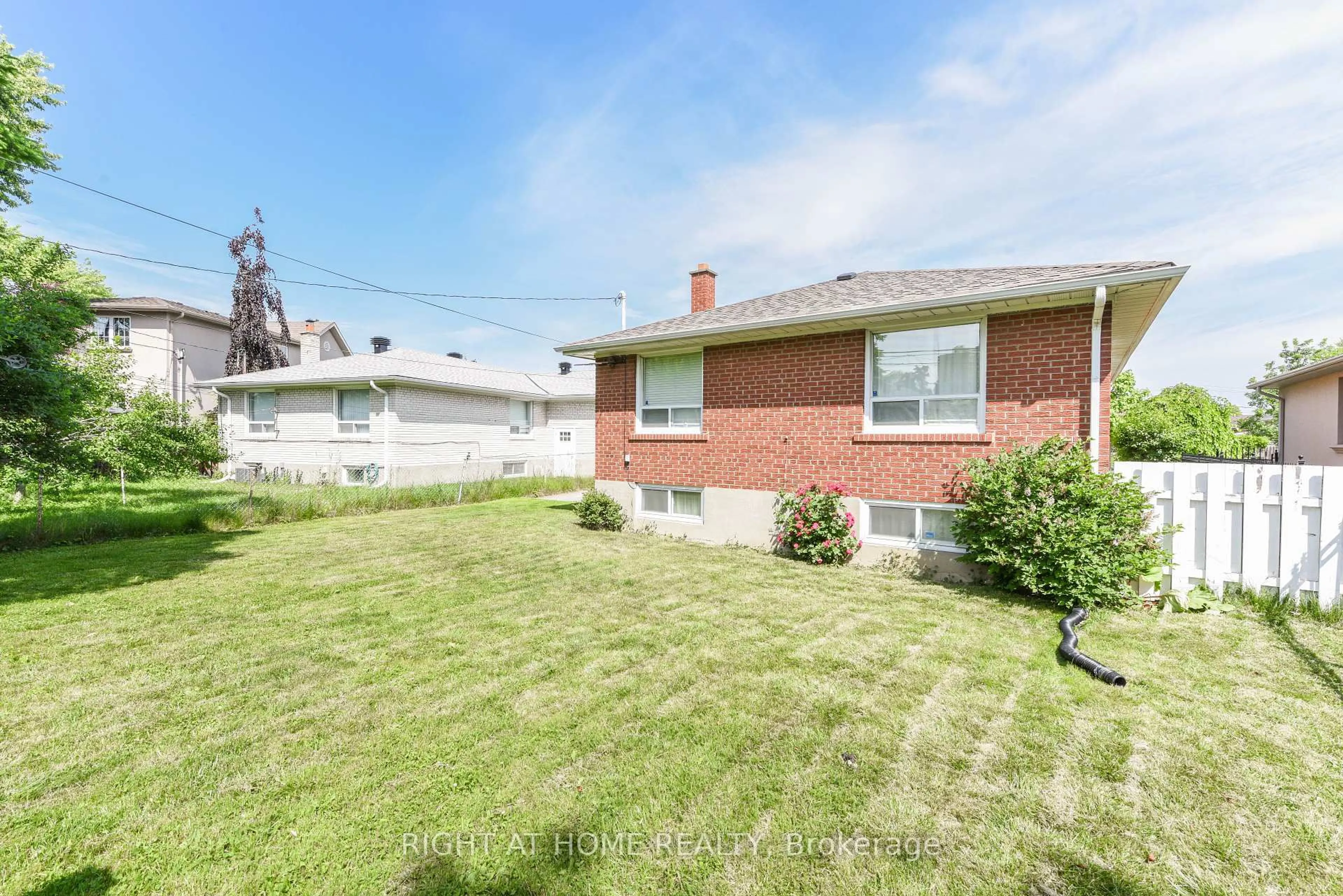 Unknown for 44 Birgitta Cres, Toronto Ontario M9C 3W4