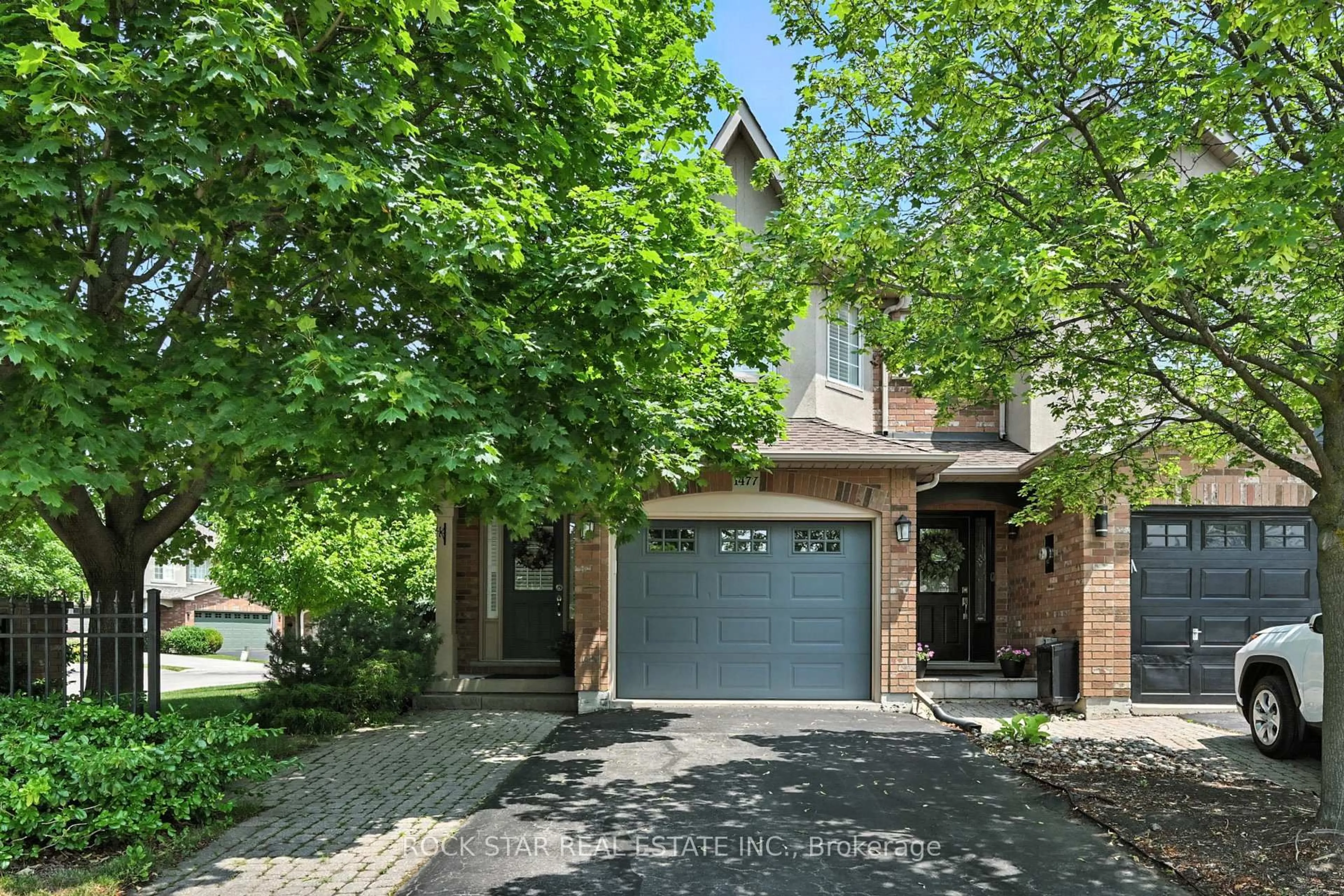 Home with brick exterior material, street for 1477 Headon Rd, Burlington Ontario L7M 4N1