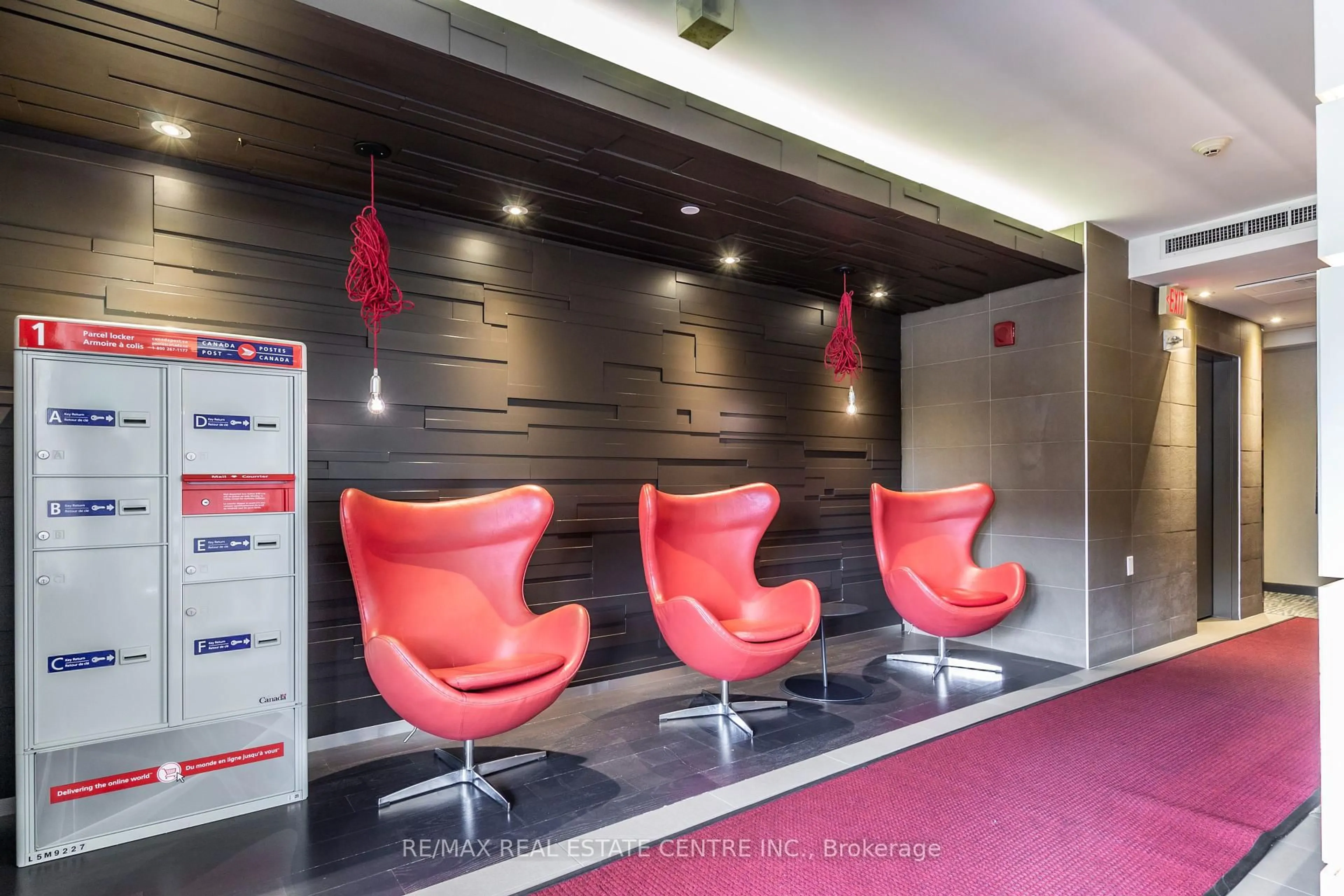 Lobby for 5035 Harvard Rd #209, Mississauga Ontario L5M 0W7
