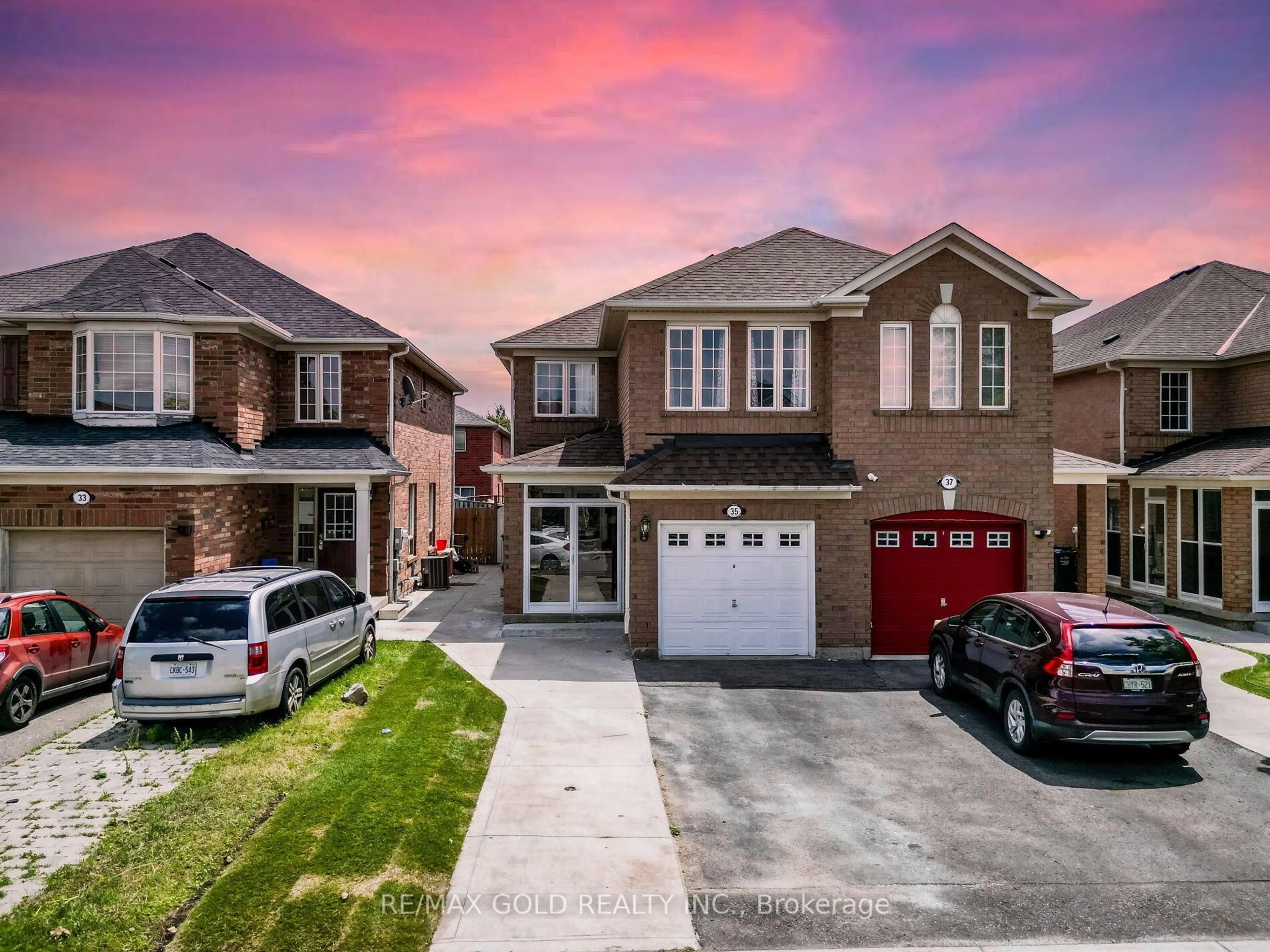 Home with brick exterior material, street for 35 Garibaldi Dr, Brampton Ontario L6X 4Y7