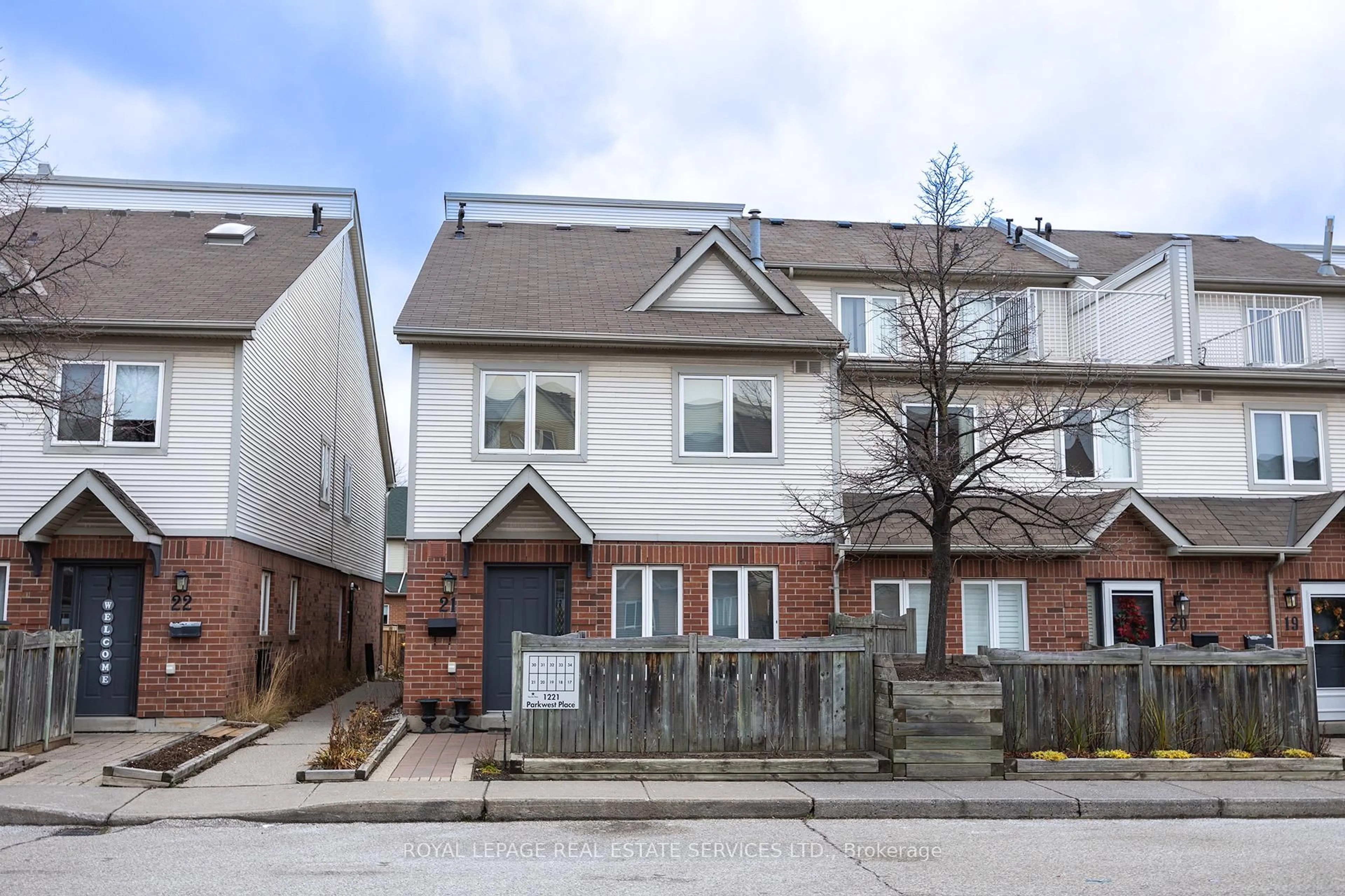 Unknown for 1221 Parkwest Pl #21, Mississauga Ontario L5E 3J3