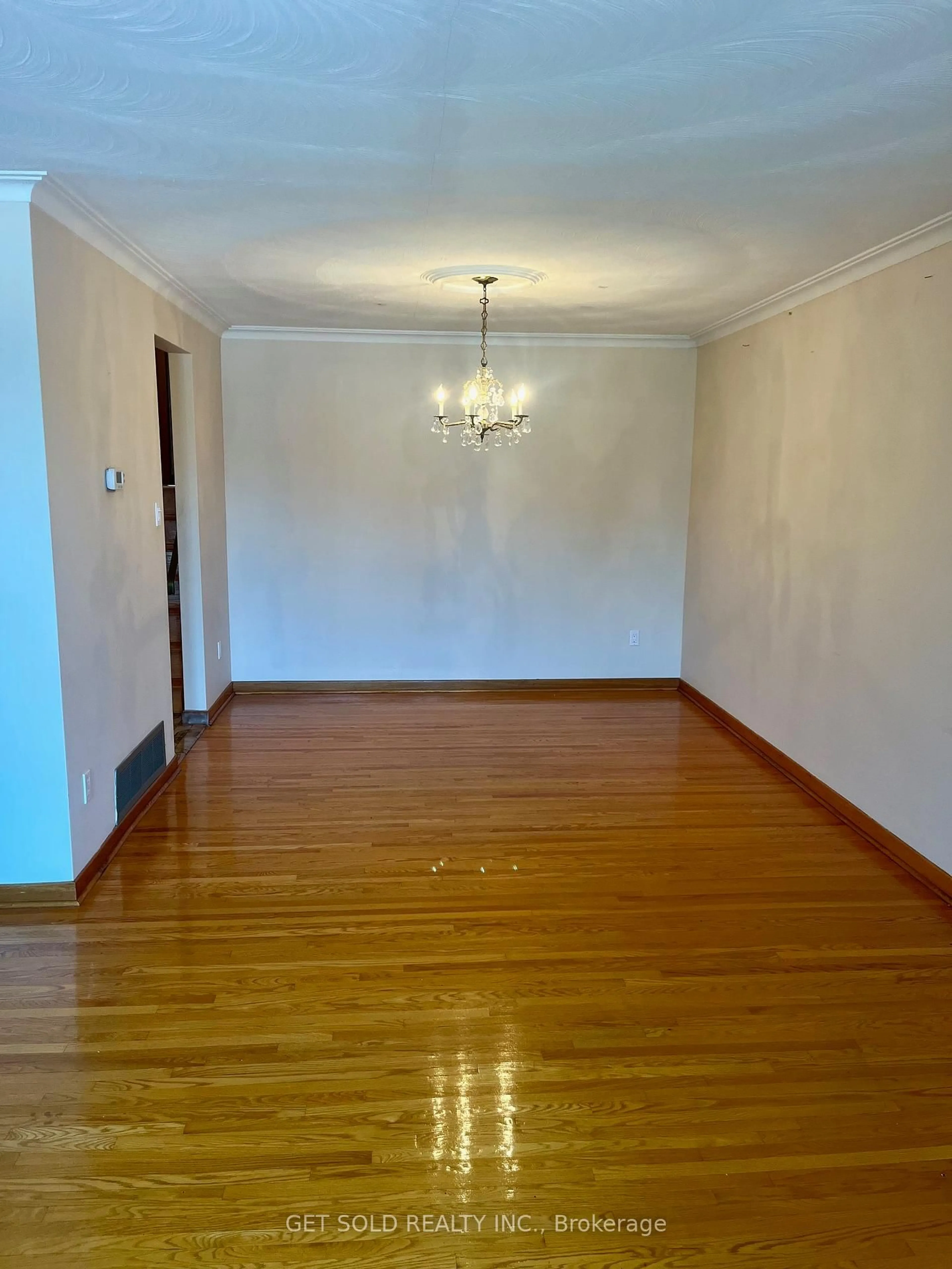A pic of a room for 73 Franel Cres, Toronto Ontario M9L 1B6