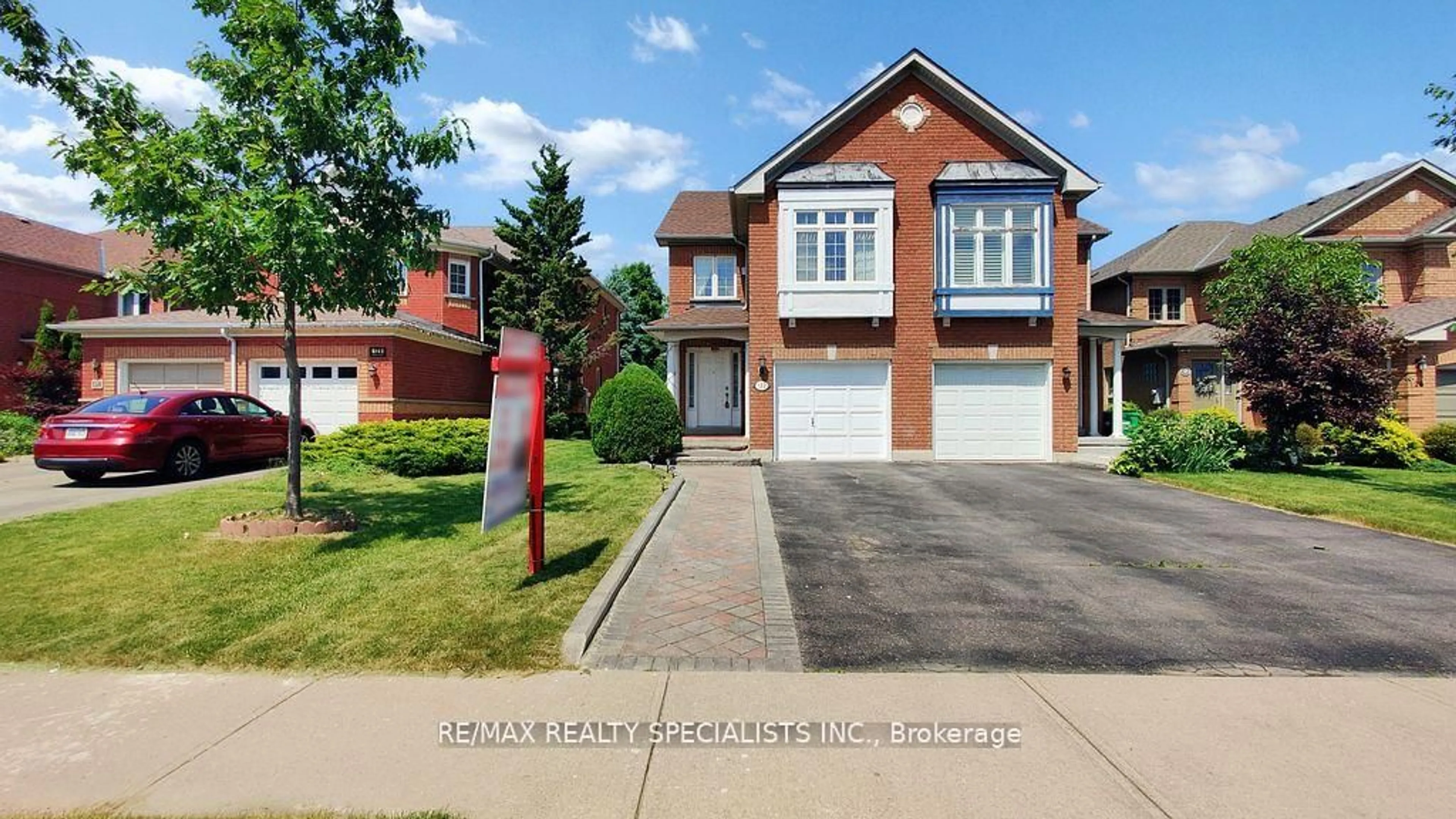 Home with brick exterior material, street for 122 Pressed Brick Dr, Brampton Ontario L6V 4L3