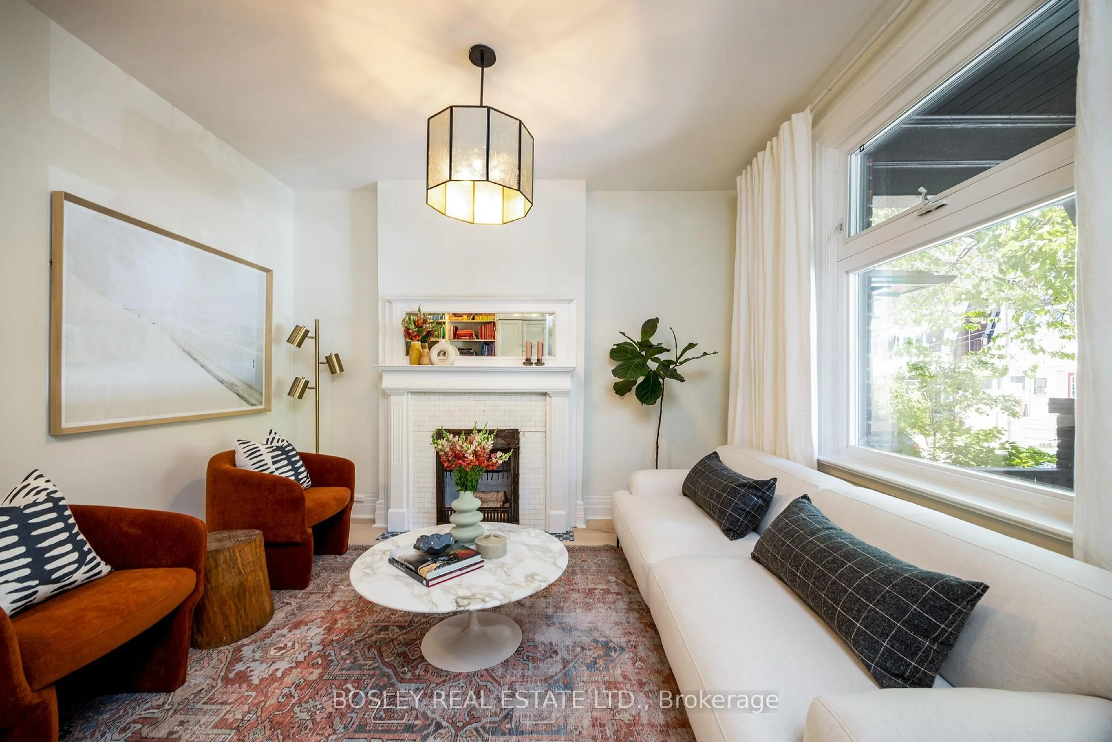 Living room with furniture, unknown for 21A Grafton Ave, Toronto Ontario M6R 1C3