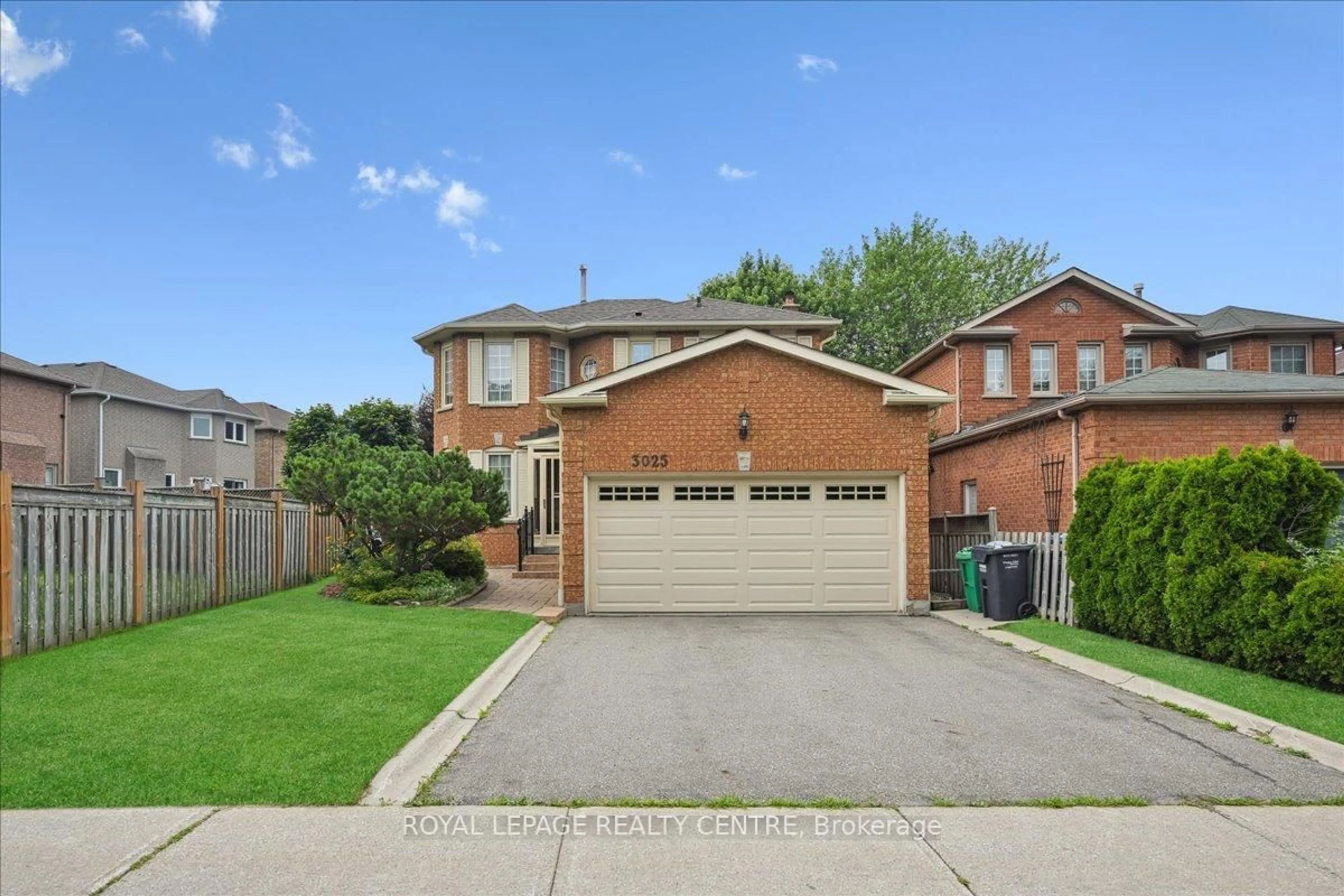 Home with brick exterior material, street for 3025 Orleans Rd, Mississauga Ontario L5L 5W6