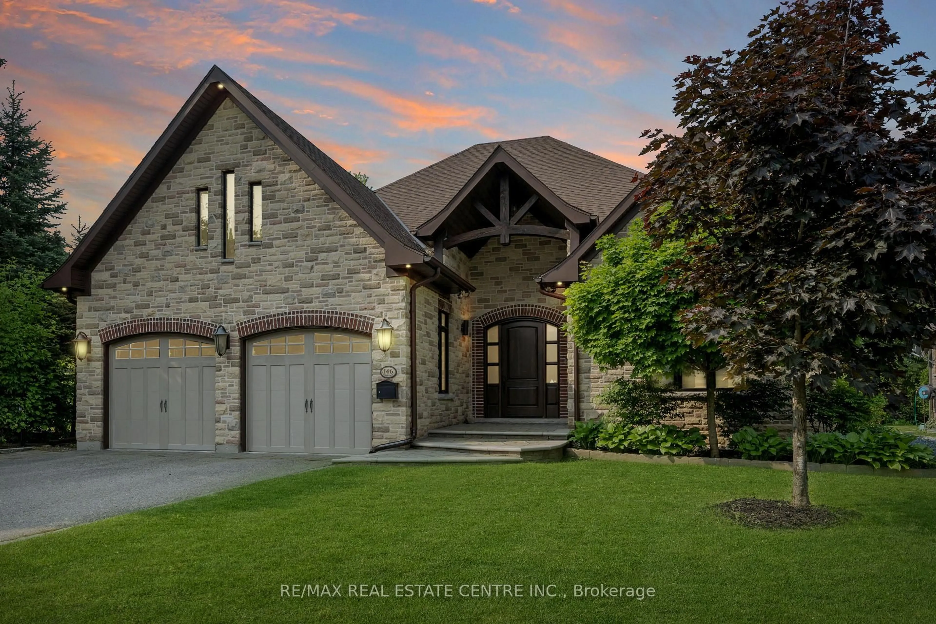 Home with brick exterior material, street for 146 Rexway Dr, Halton Hills Ontario L7G 1R8