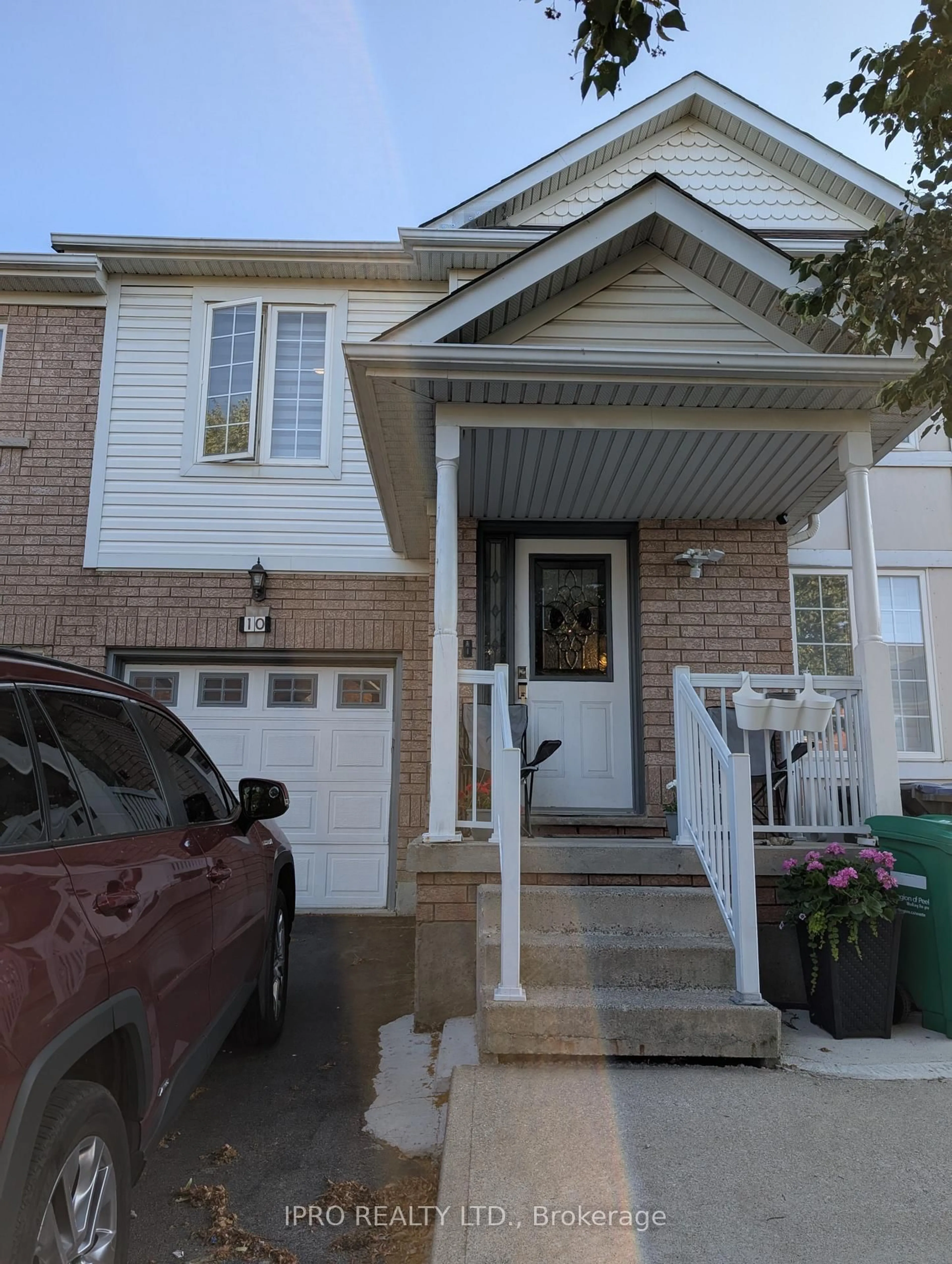 Unknown for 10 Polar Bear Pl, Brampton Ontario L6R 3L7