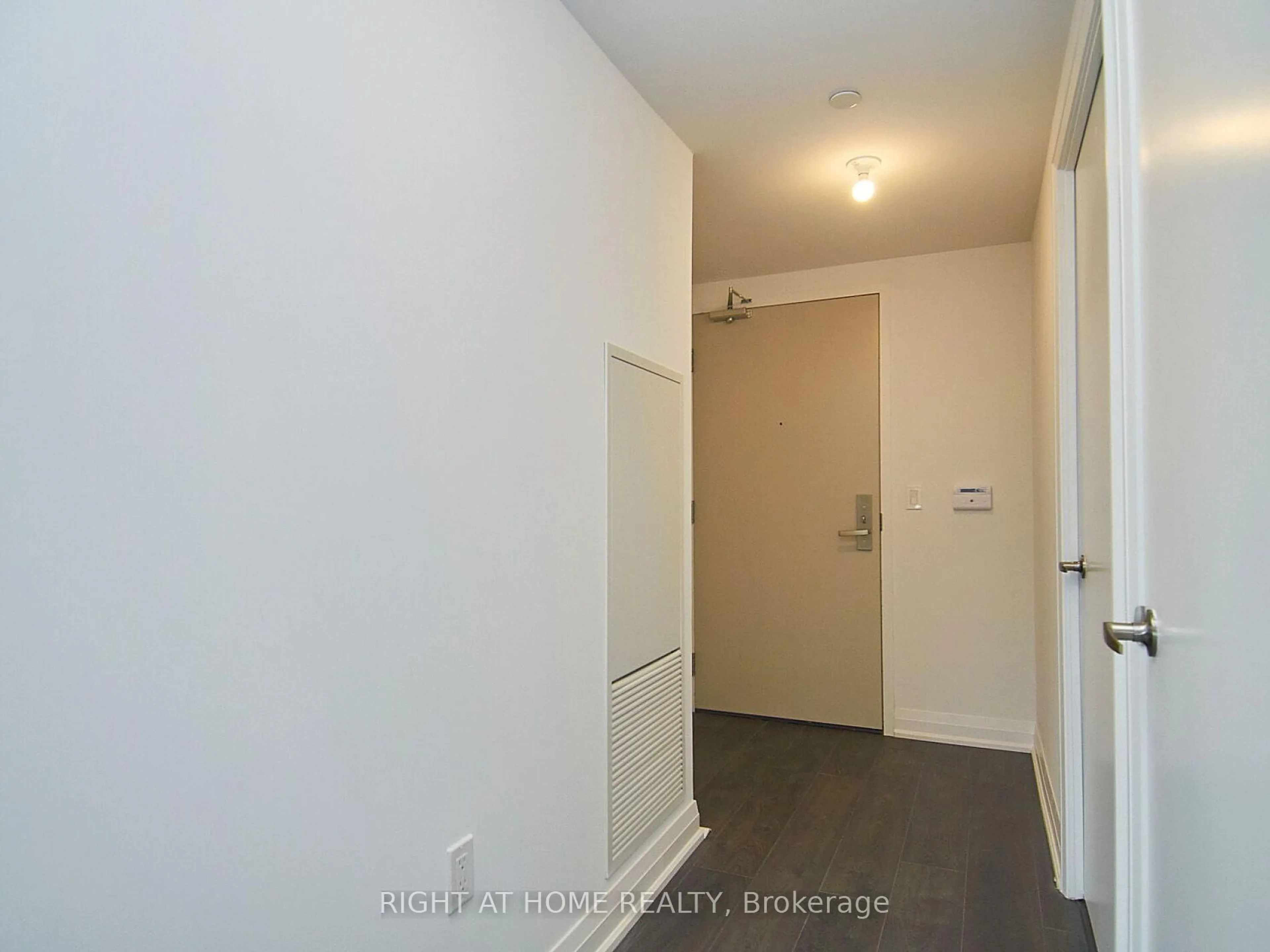 Unknown for 30 gibbs Rd #2207, Toronto Ontario M9B 0E4