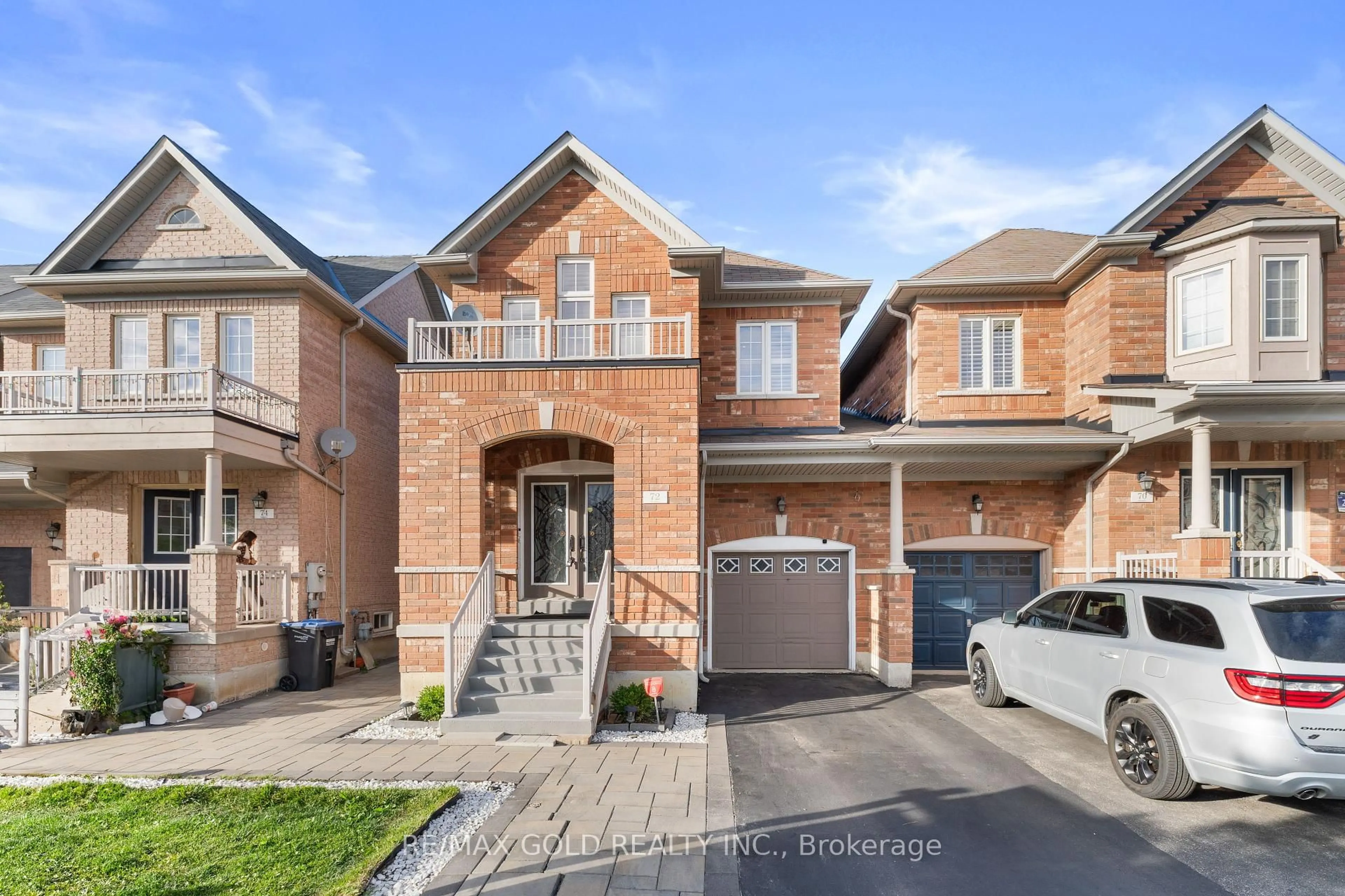 Home with brick exterior material, street for 72 Newington Cres, Brampton Ontario L6P 3G1
