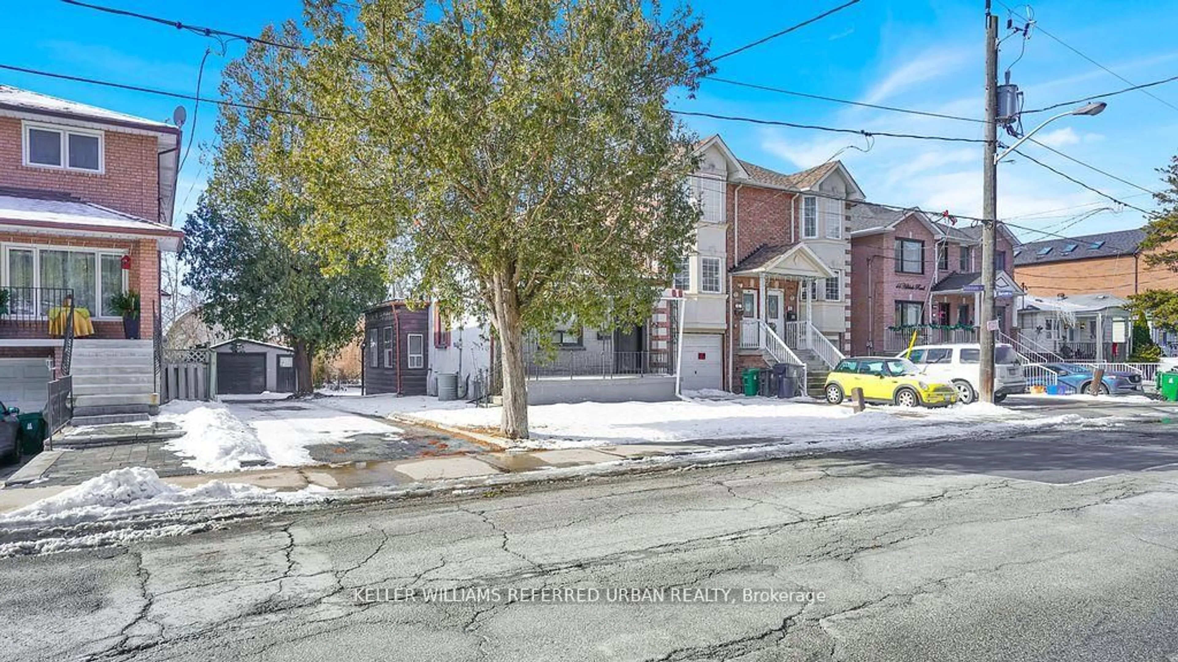A pic from outside/outdoor area/front of a property/back of a property/a pic from drone, street for 38 Hilldale Rd, Toronto Ontario M6N 3Y2