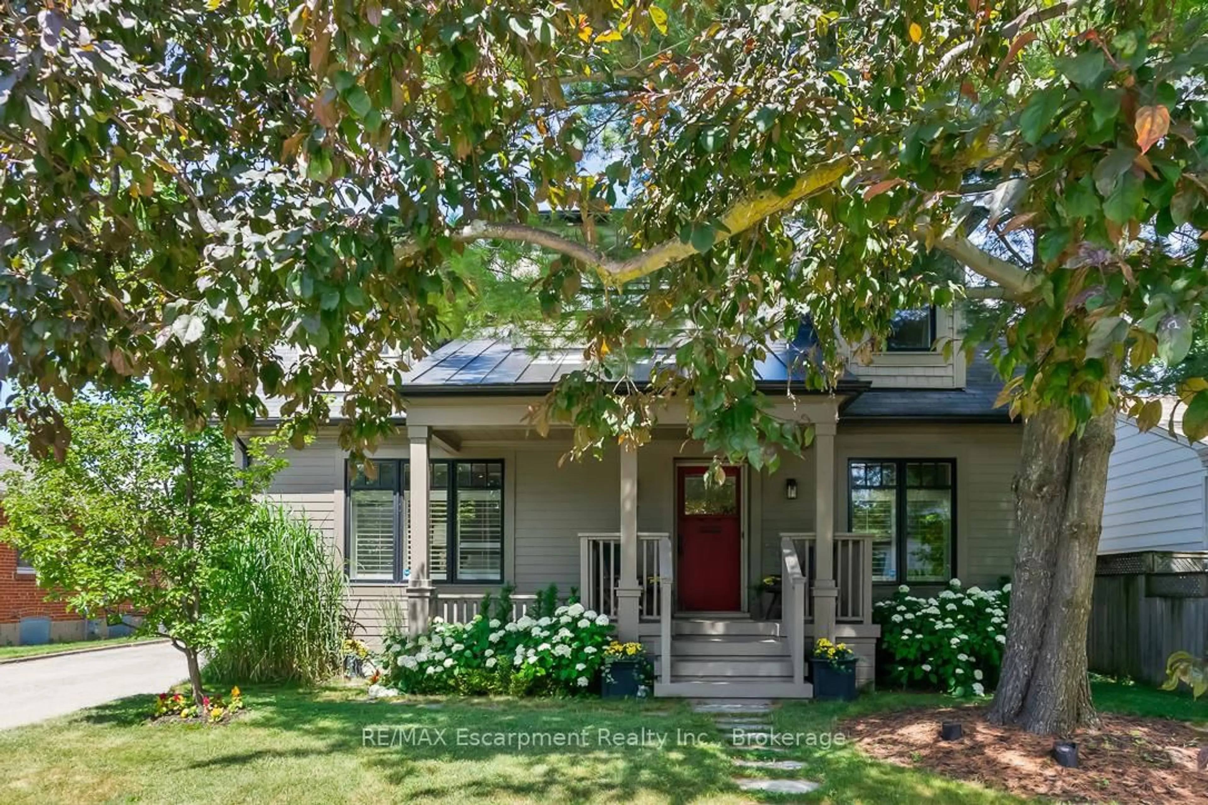 Home with brick exterior material, street for 37 Florence Dr, Oakville Ontario L6K 1V7