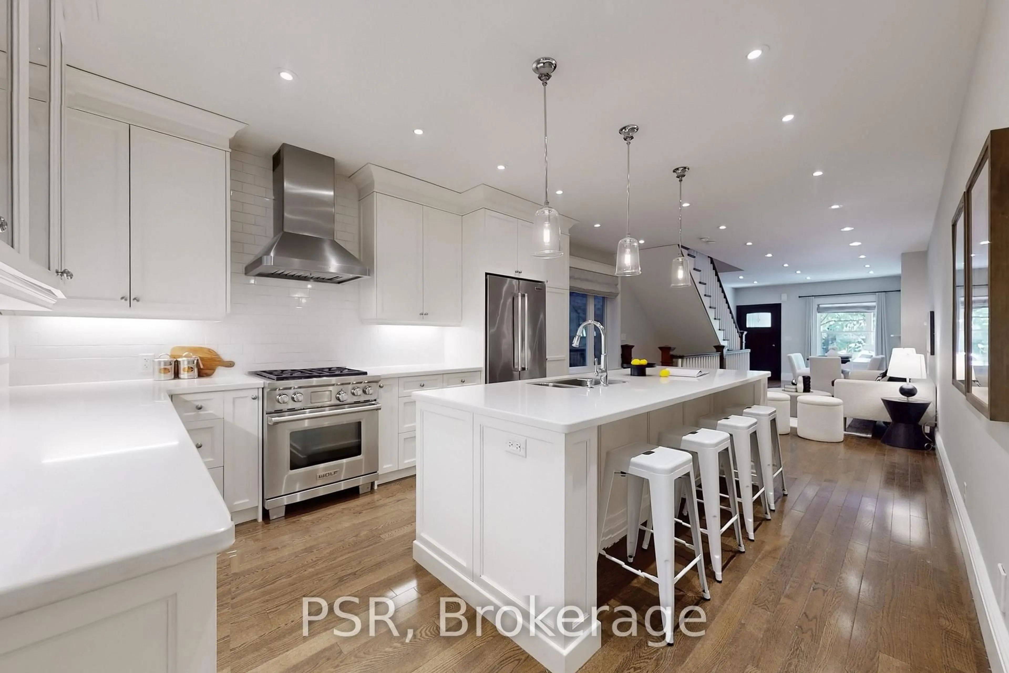 Contemporary kitchen, unknown for 102 Glendale Ave, Toronto Ontario M6R 2T2