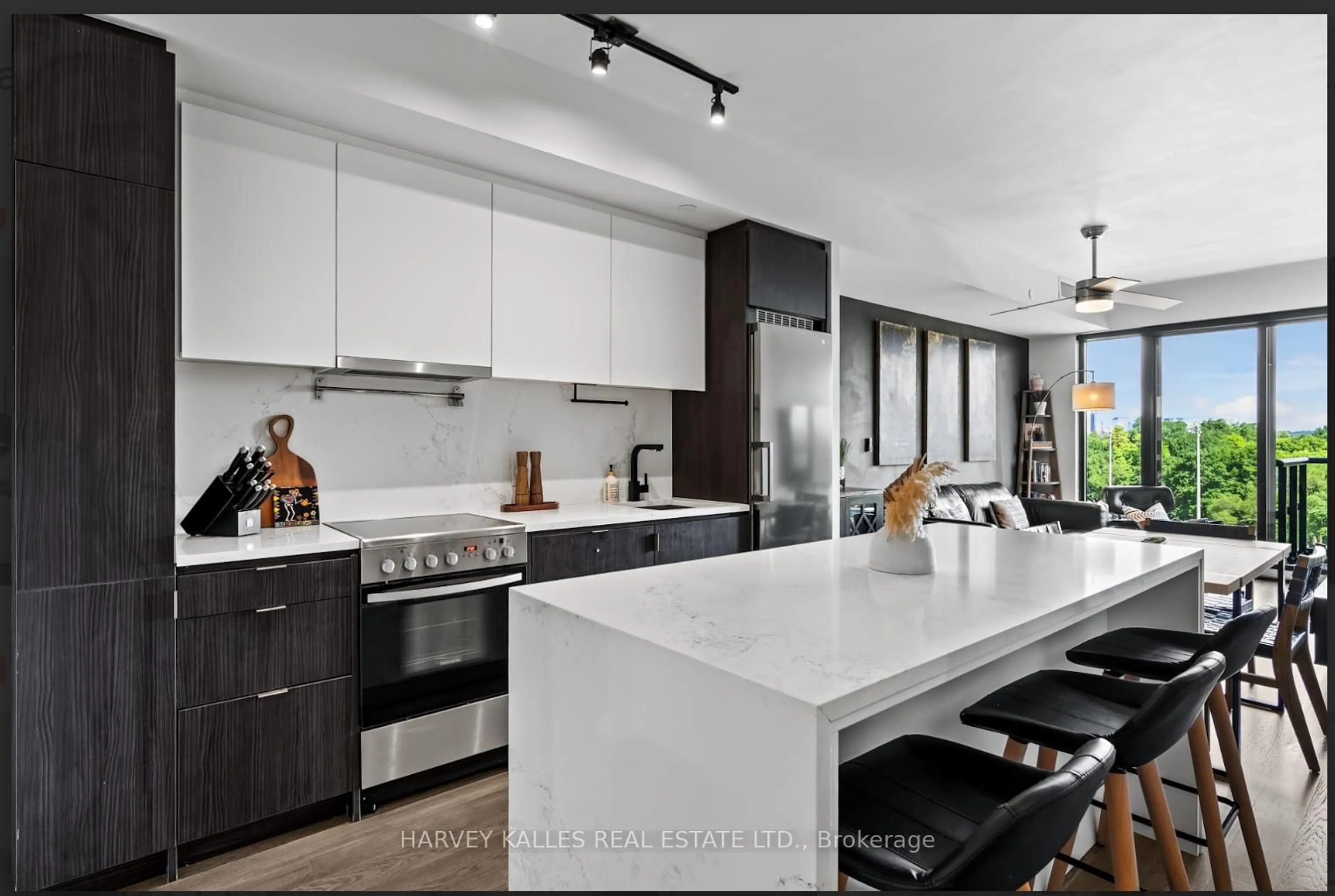 Contemporary kitchen, ceramic/tile floor for 7 Smith Cres #604, Toronto Ontario M8Z 0G3
