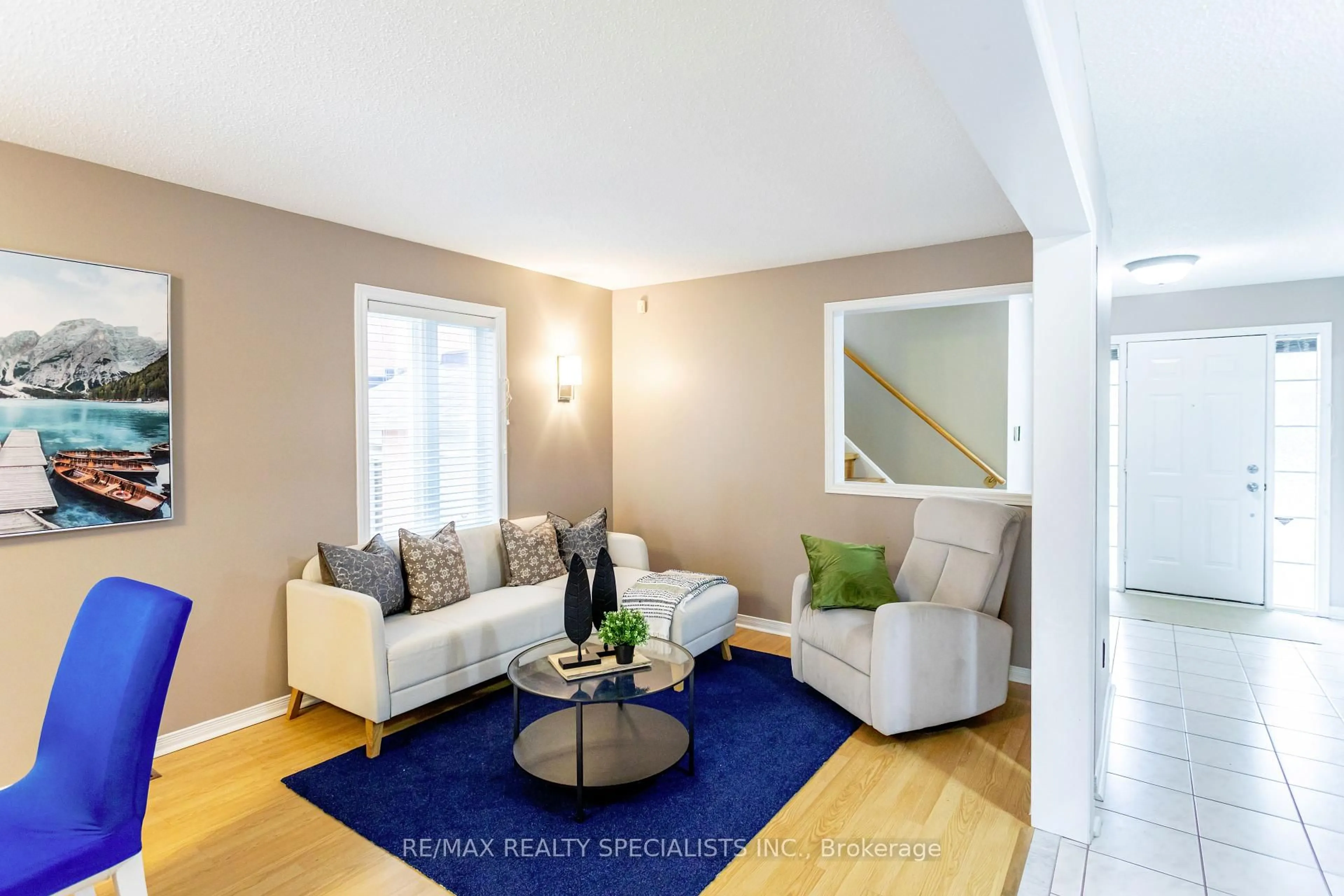Living room with furniture, unknown for 74 Sahara Tr, Brampton Ontario L6R 1P4