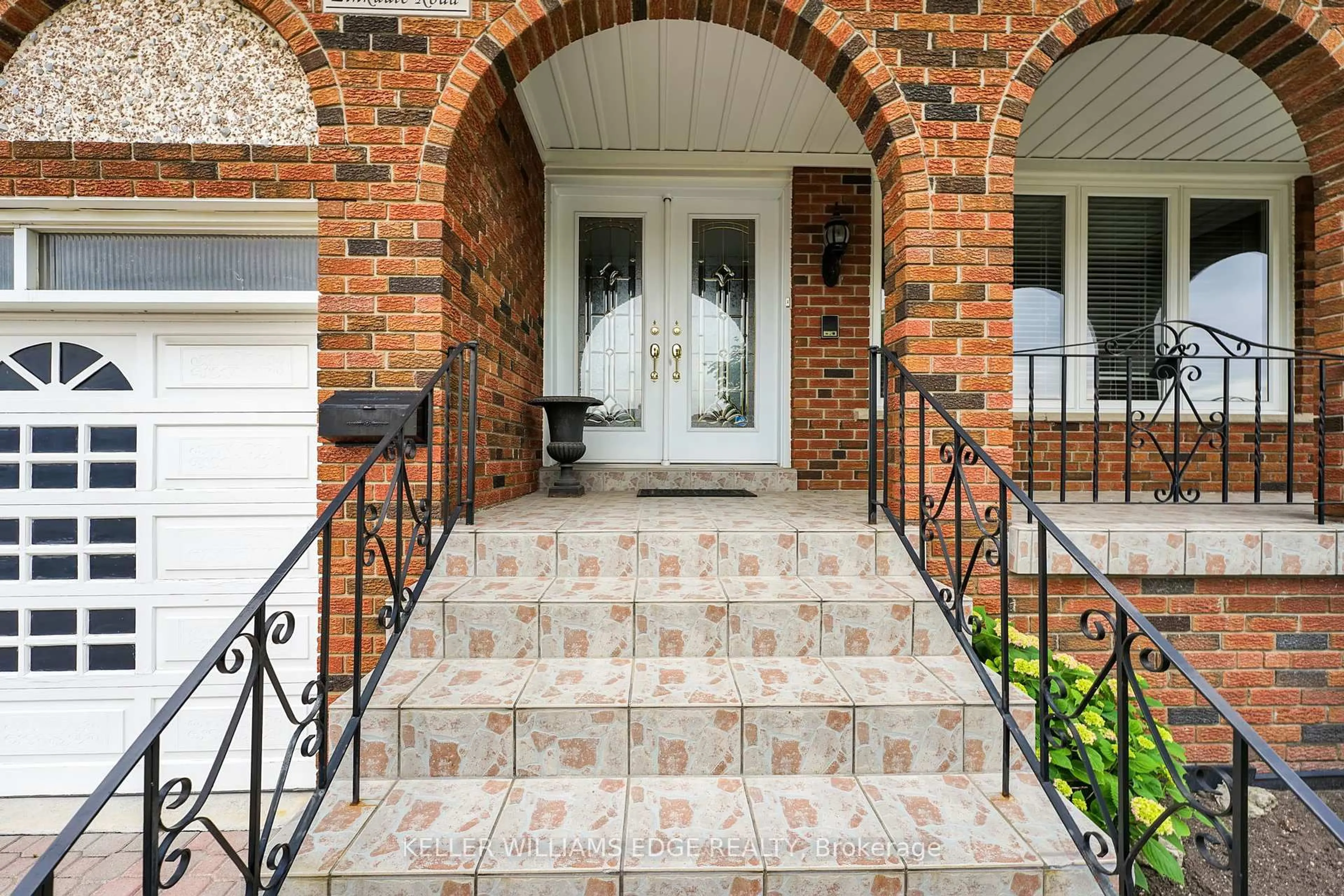 Unknown for 112 Linkdale Rd, Brampton Ontario L6V 3A2